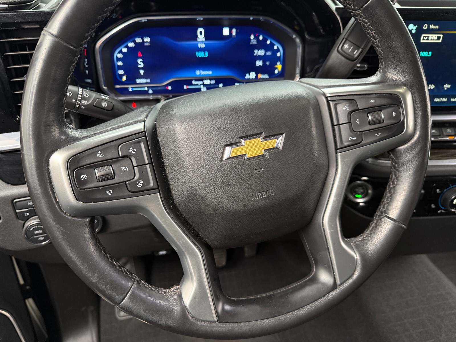 Thumbnail: 2022 Chevrolet Silverado 1500 - 5