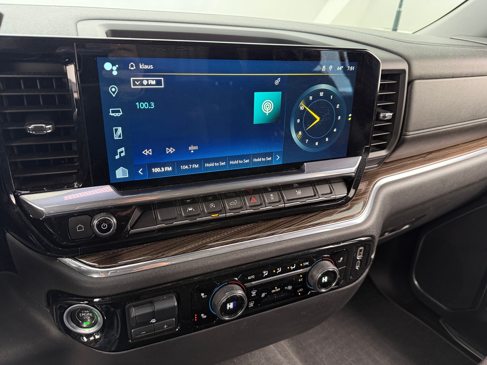 Thumbnail: 2022 Chevrolet Silverado 1500 - 4