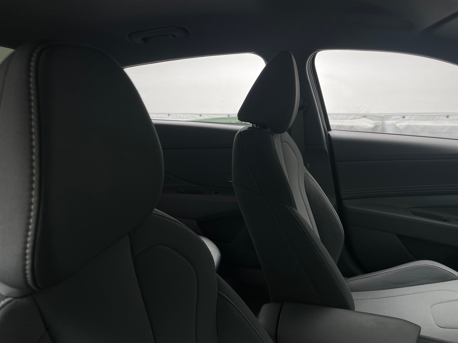 Thumbnail: 2023 Hyundai Elantra - 2