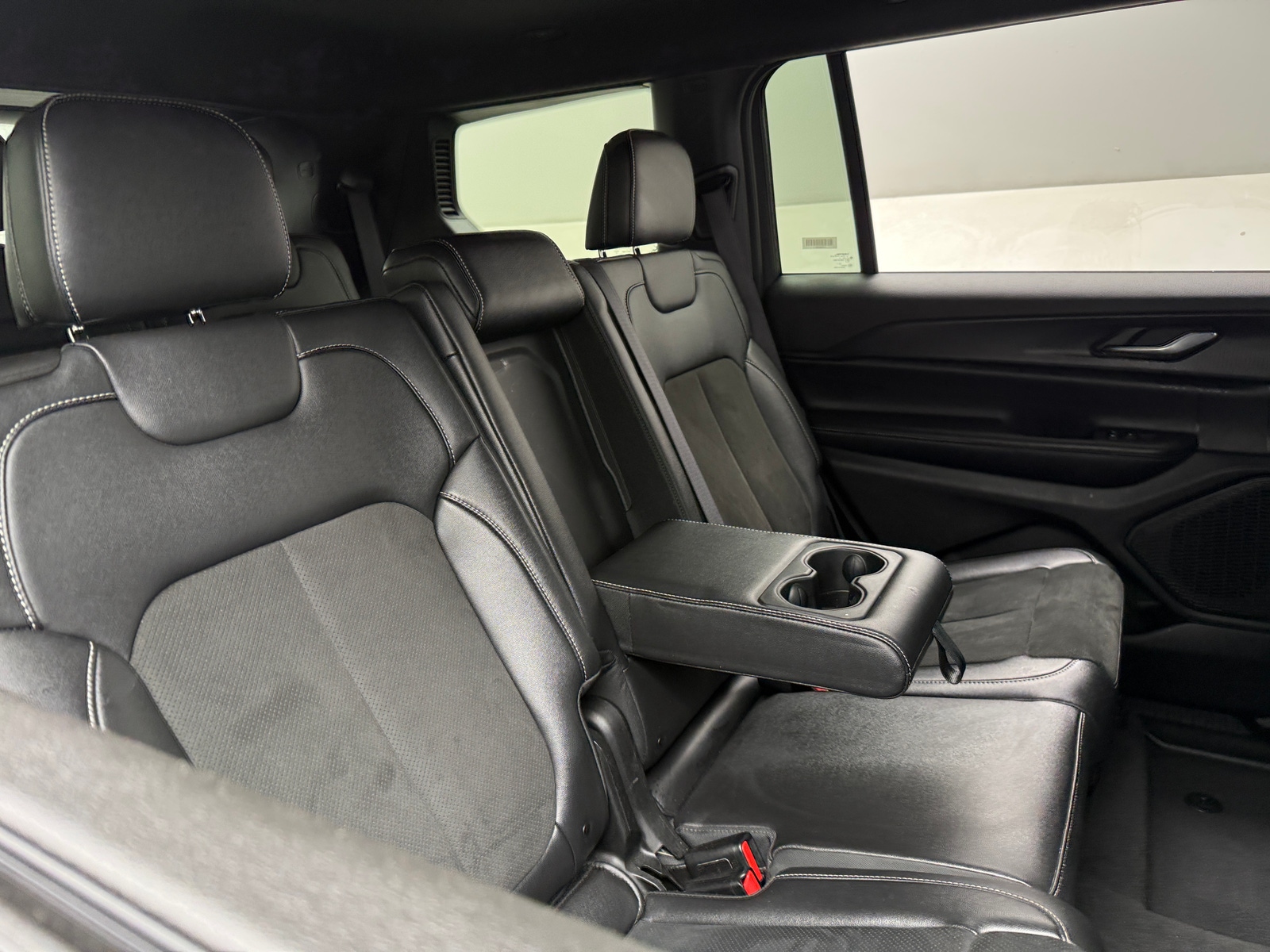 Thumbnail: 2024 Jeep Grand Cherokee L - 5