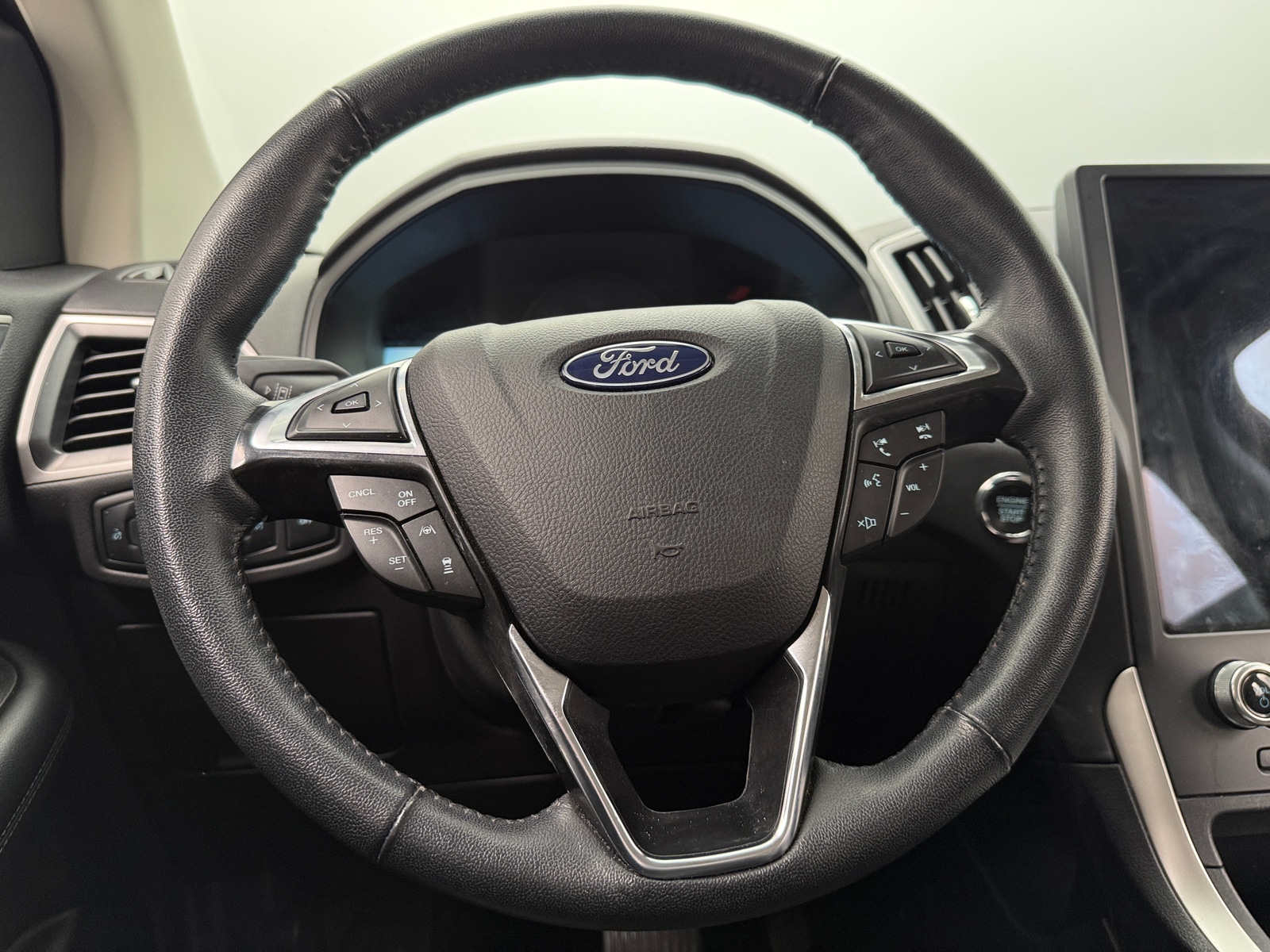 Thumbnail: 2024 Ford Edge - 4