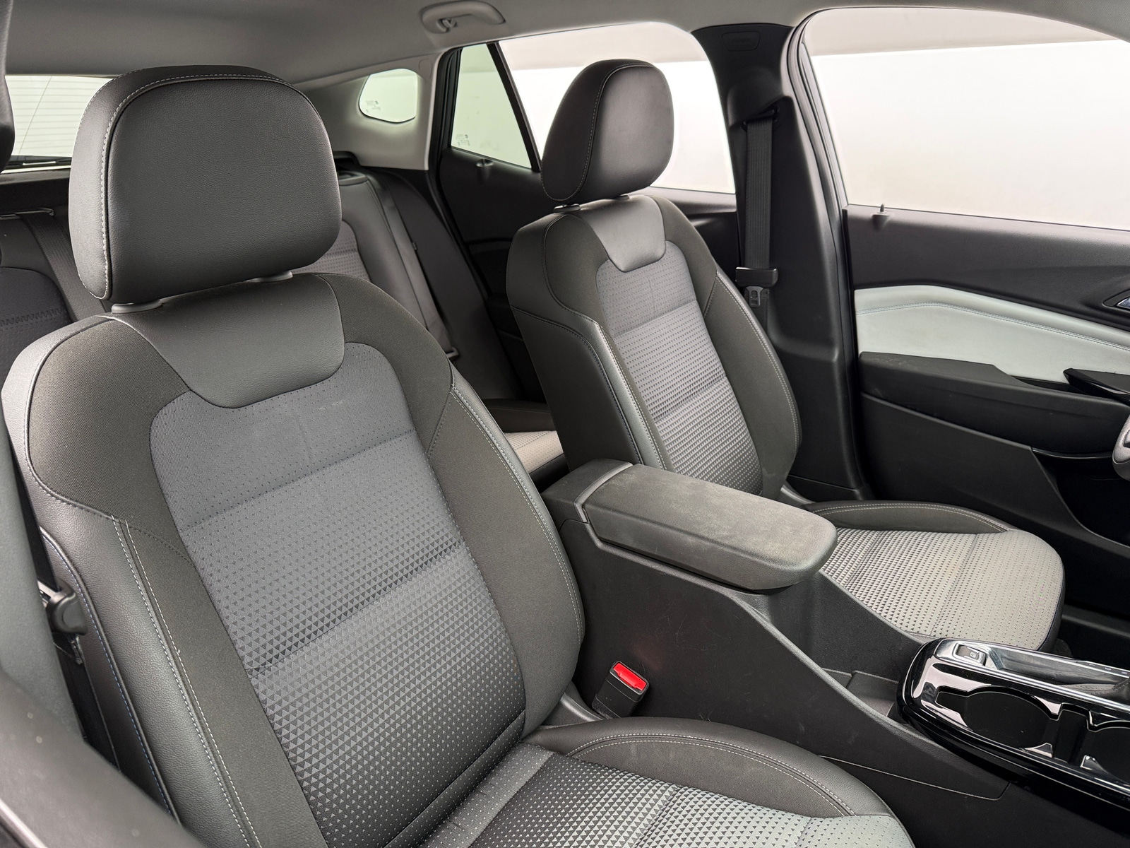 Thumbnail: 2024 Chevrolet Trax - 2