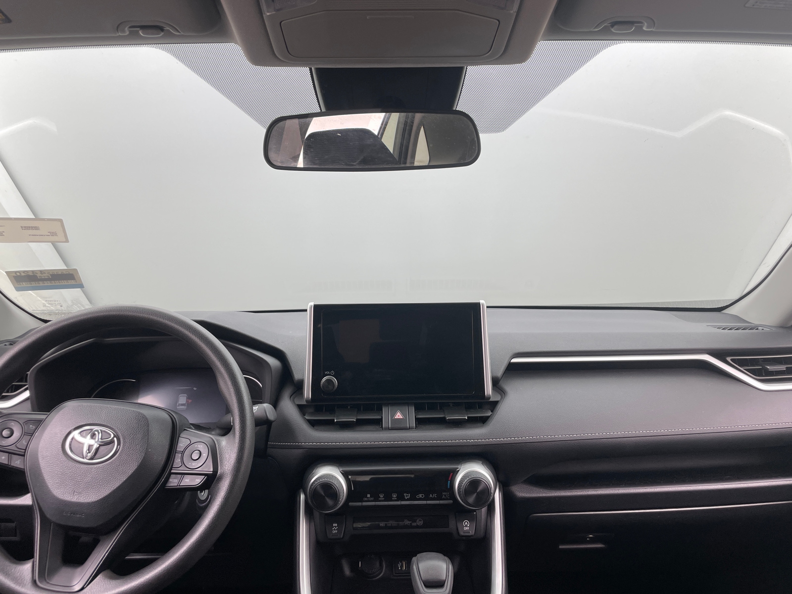 Thumbnail: 2024 Toyota RAV4 - 3