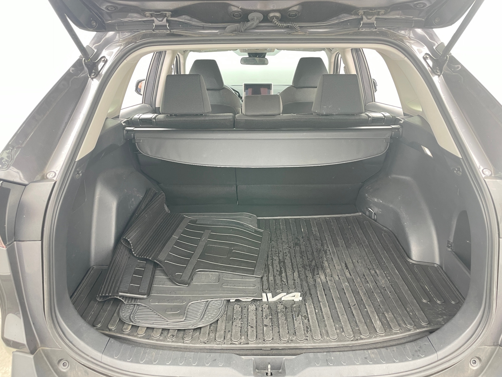 Thumbnail: 2024 Toyota RAV4 - 7