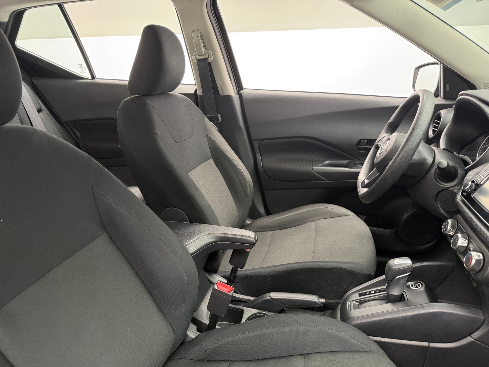 Thumbnail: 2024 Nissan Kicks - 2