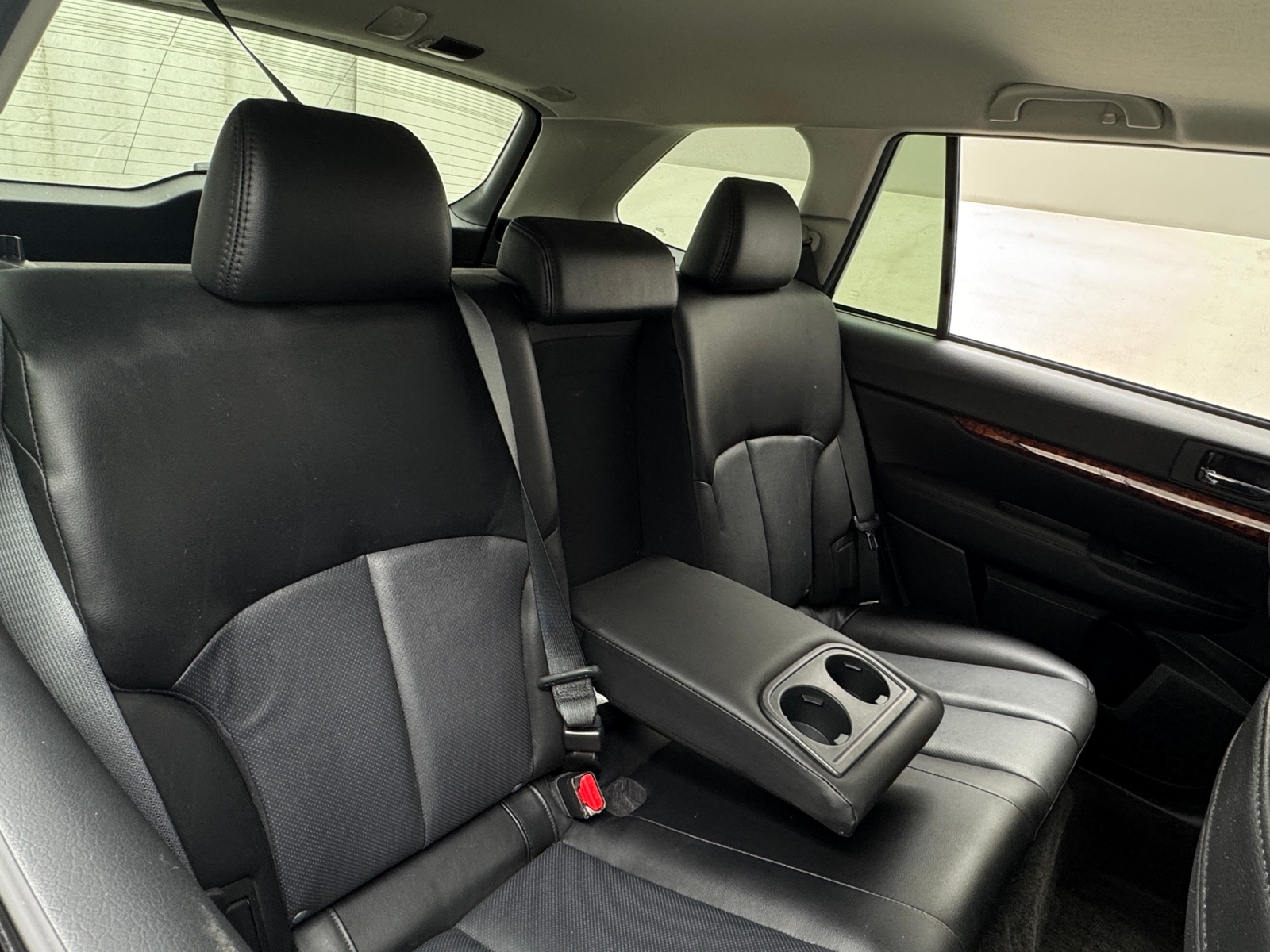 Thumbnail: 2011 Subaru Outback - 5