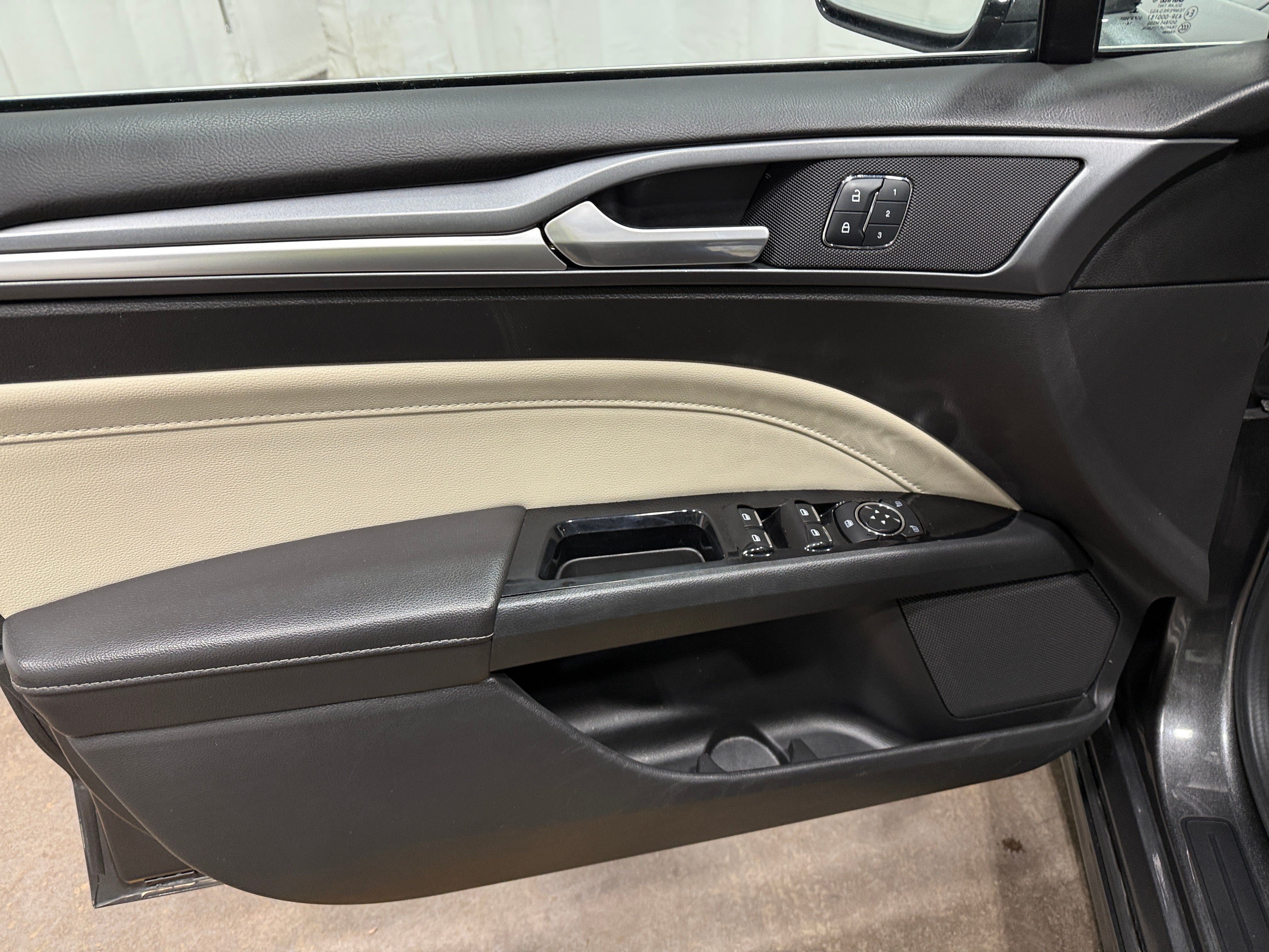 Used 2015 Ford Fusion Titanium with VIN 3FA6P0D94FR255425 for sale in Oak Creek, WI