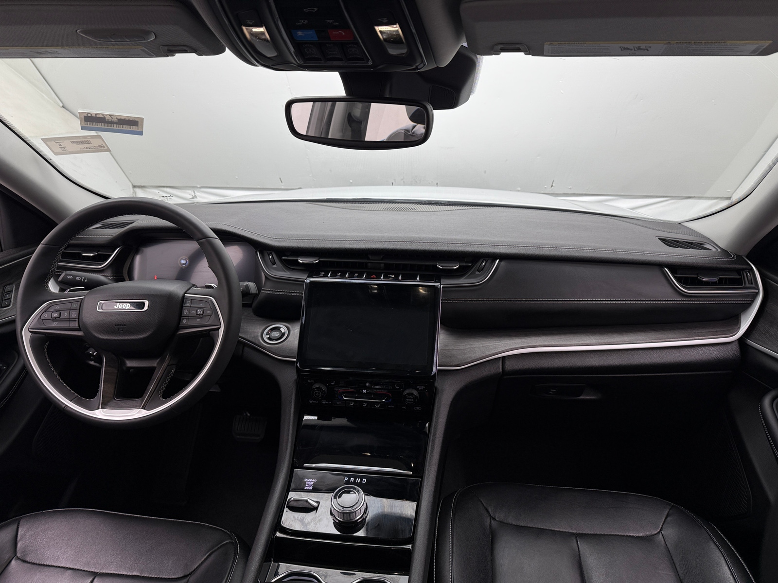 Thumbnail: 2023 Jeep Grand Cherokee L - 2