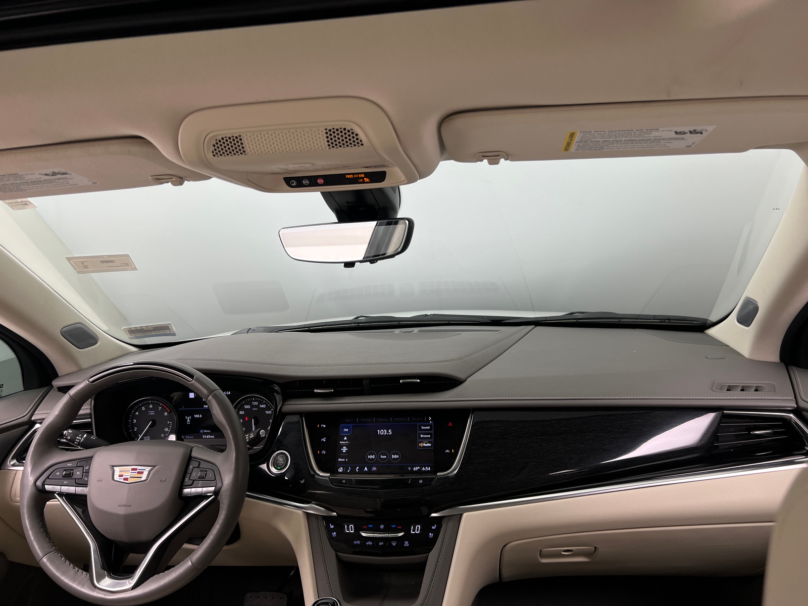 Thumbnail: 2023 Cadillac XT6 - 2