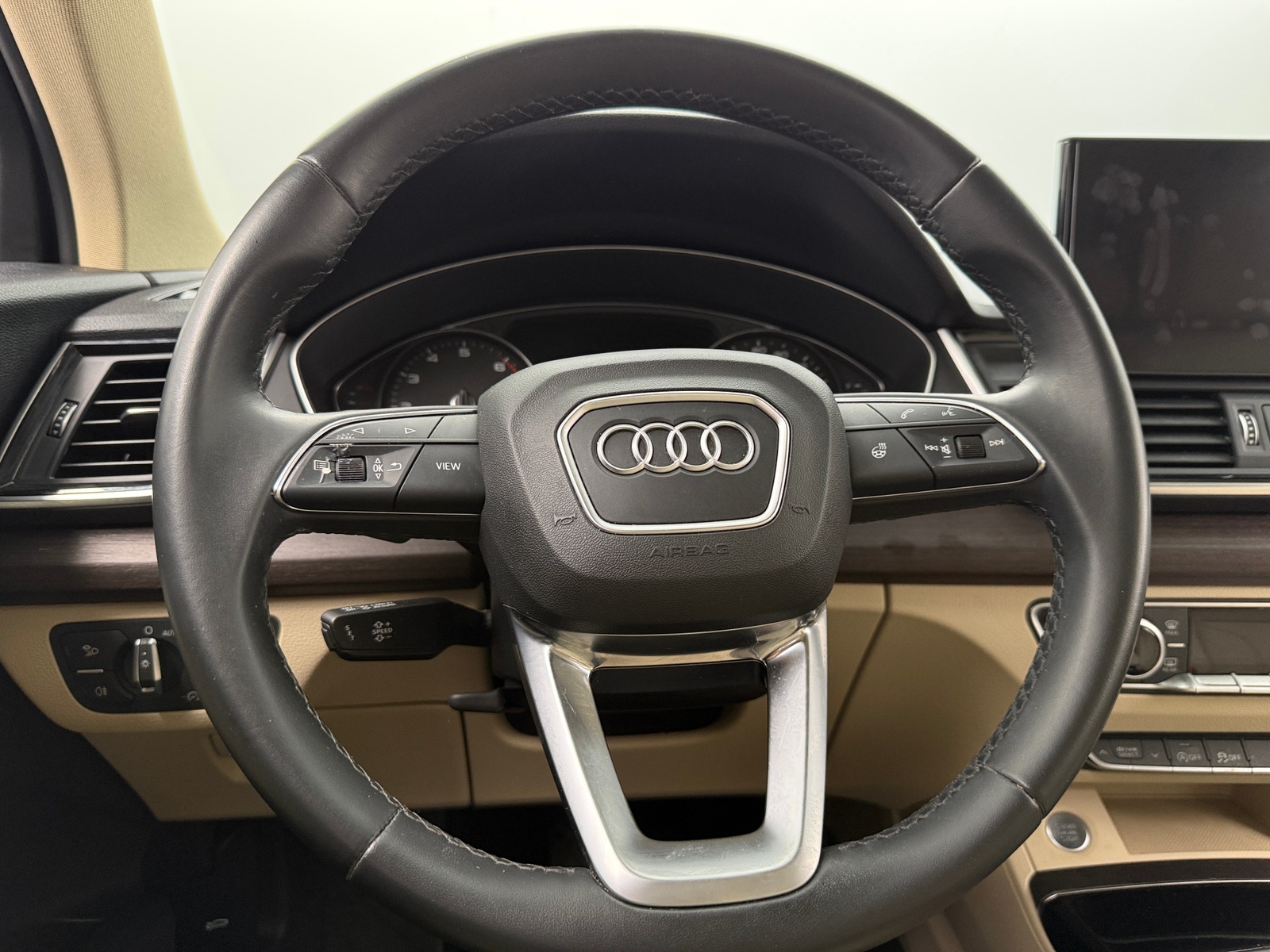 Thumbnail: 2022 Audi Q5 - 4