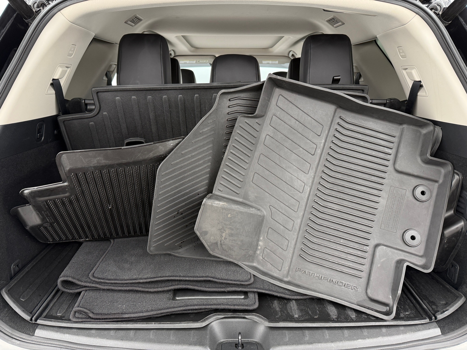 Thumbnail: 2024 Nissan Pathfinder - 6