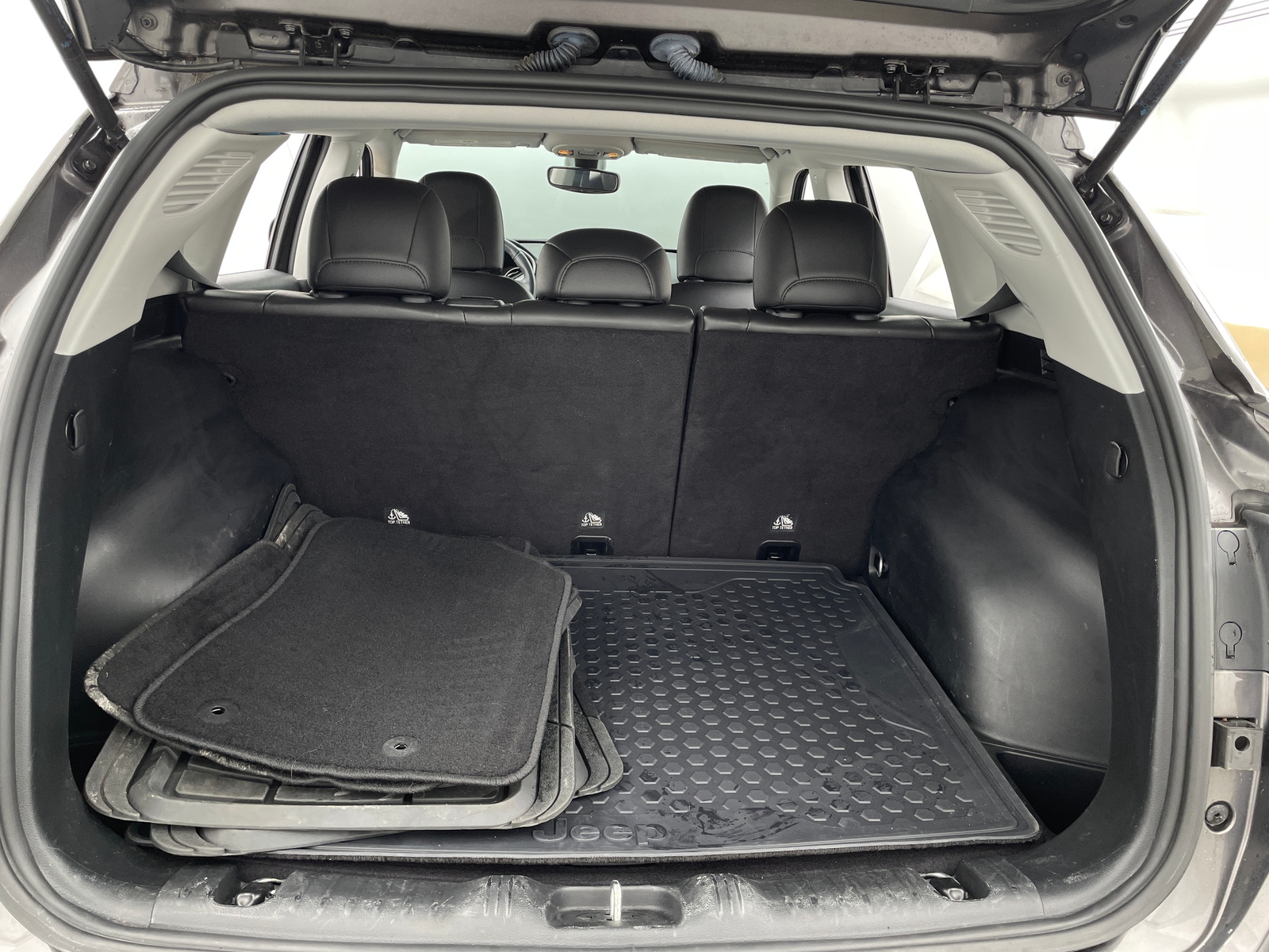 Thumbnail: 2019 Jeep Compass - 6