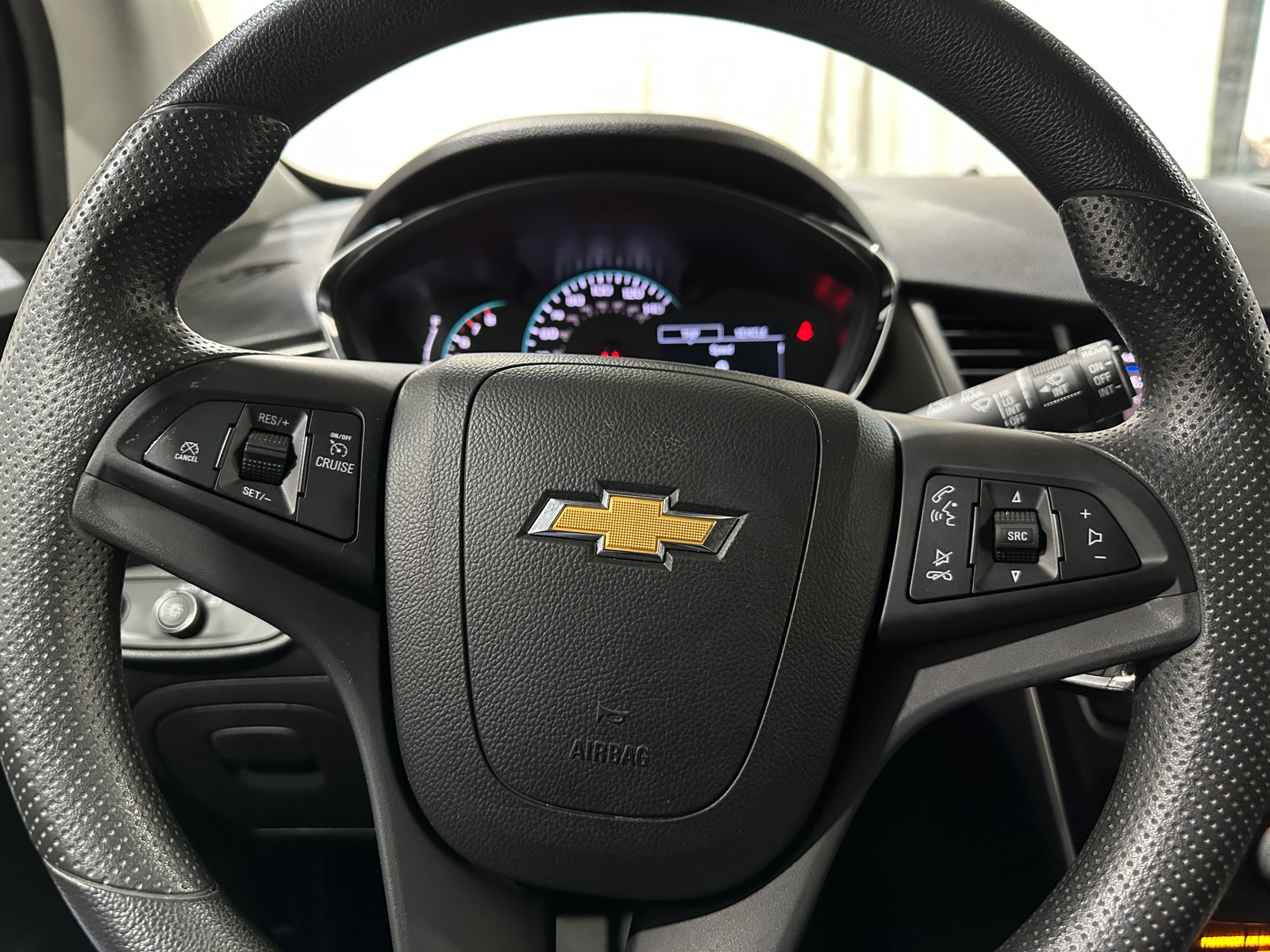 Thumbnail: 2021 Chevrolet Trax - 5