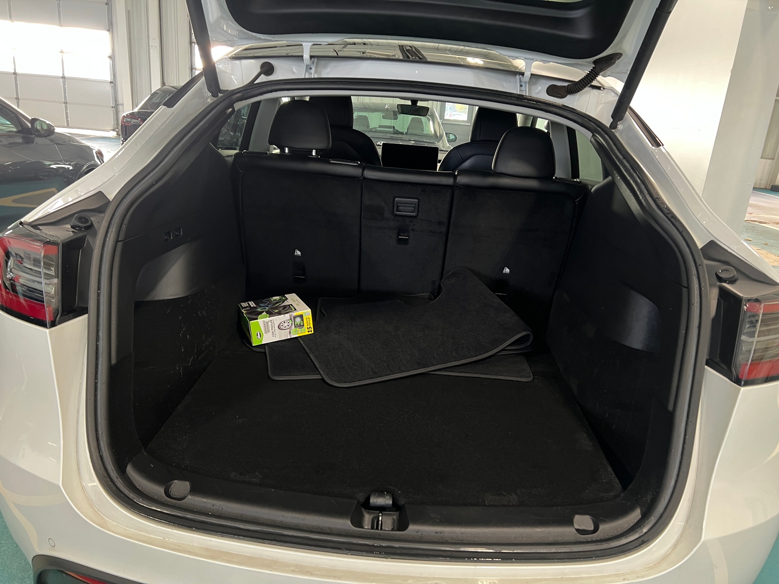 Thumbnail: 2022 Tesla Model Y - 6