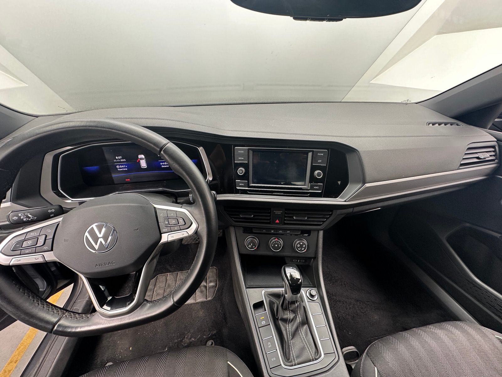 Thumbnail: 2022 Volkswagen Jetta - 3