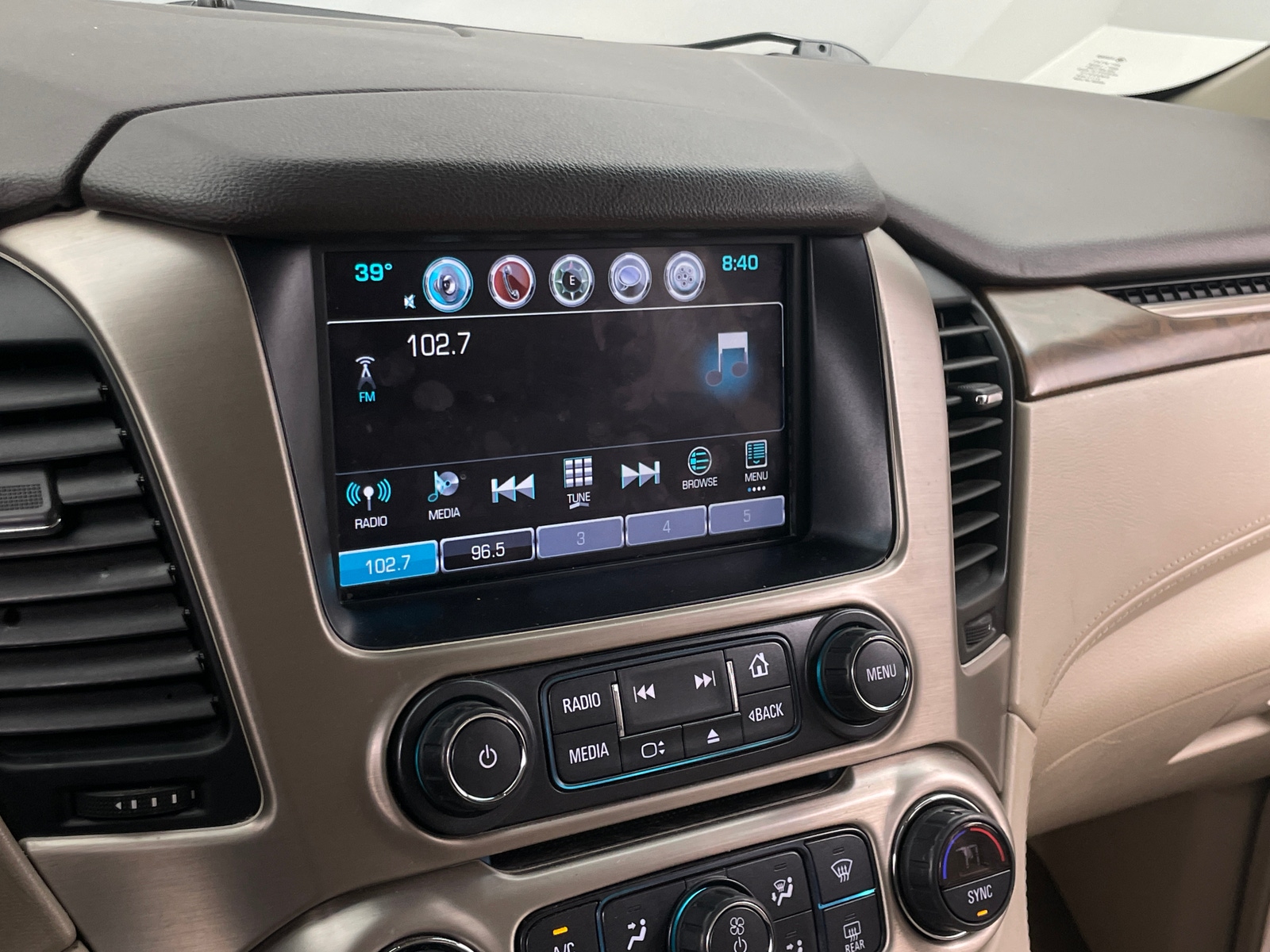 Thumbnail: 2019 GMC Yukon - 3