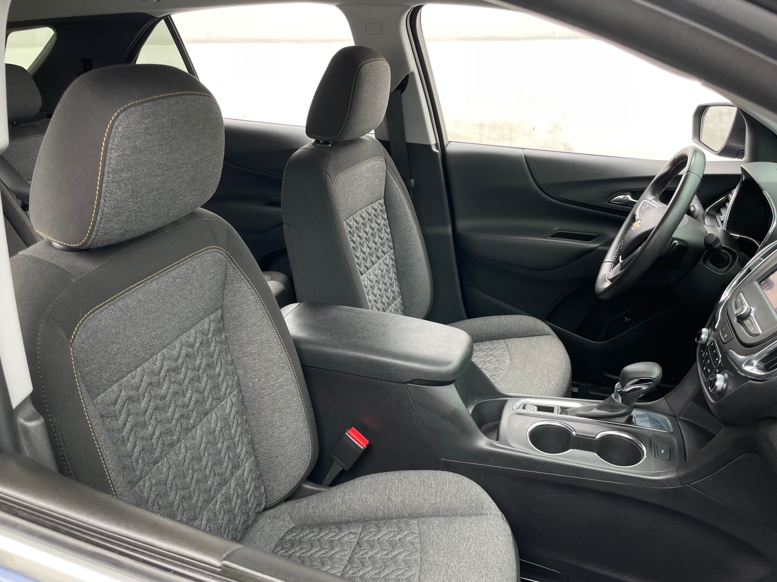 Thumbnail: 2022 Chevrolet Equinox - 2