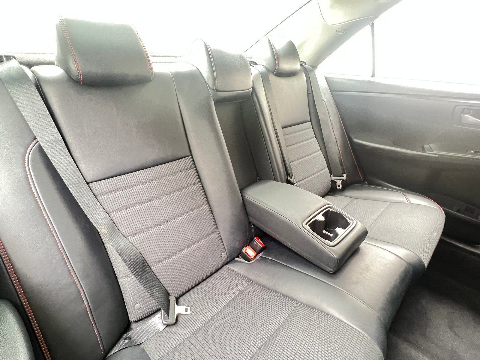 Thumbnail: 2017 Toyota Camry - 6