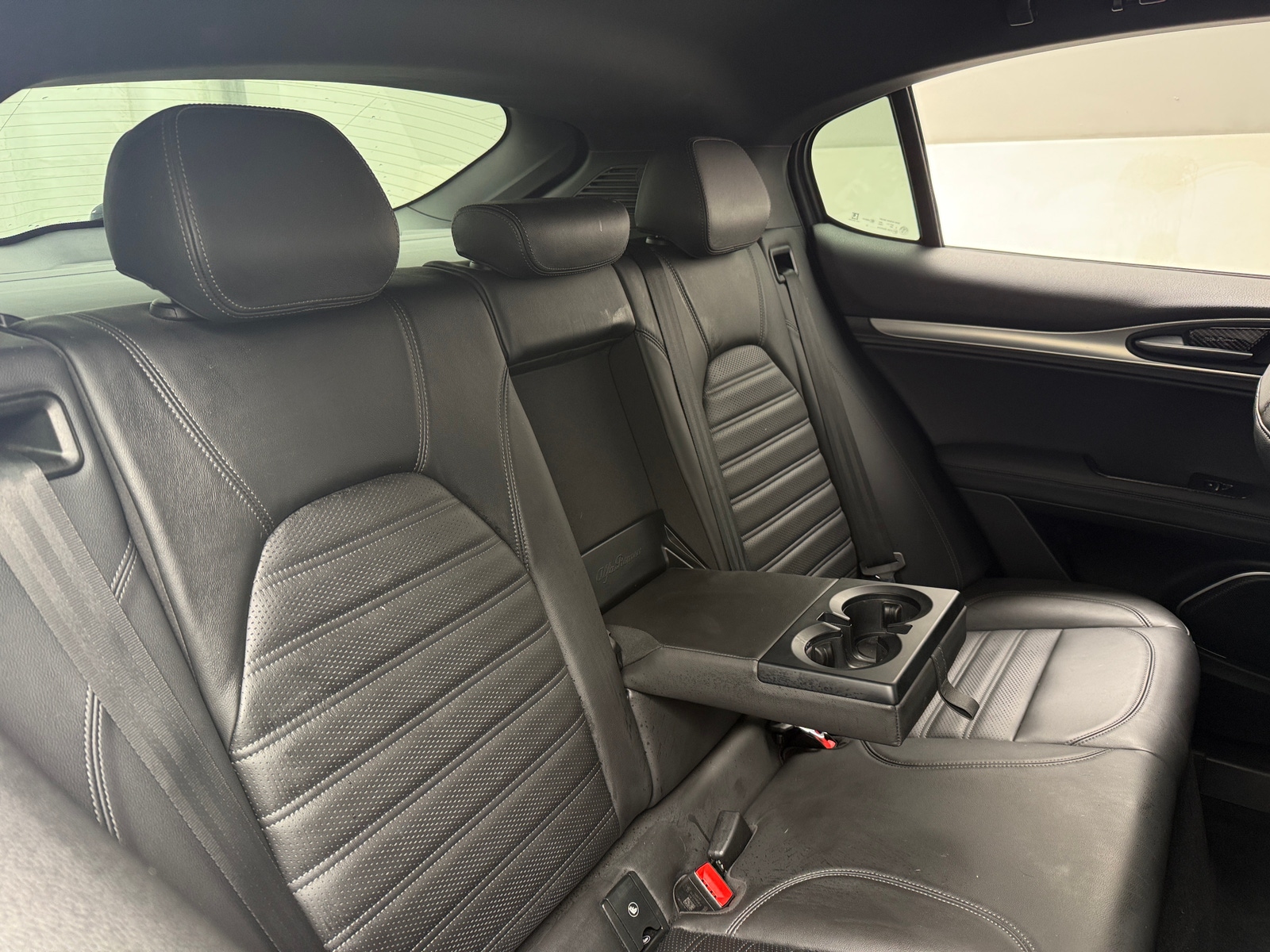 Thumbnail: 2018 Alfa Romeo Stelvio - 5