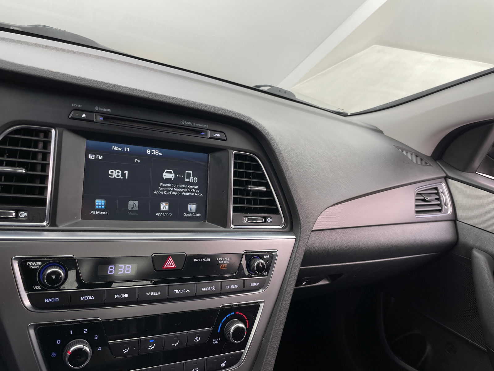 Thumbnail: 2017 Hyundai Sonata - 4