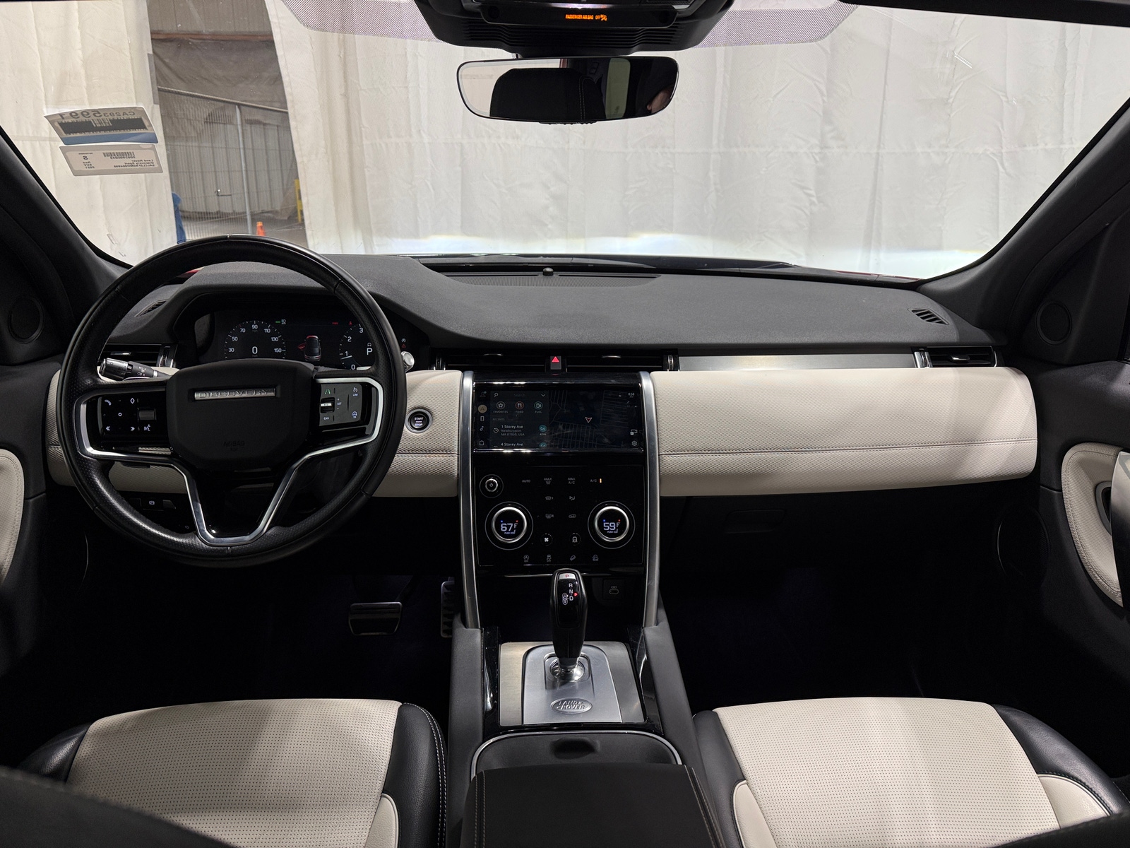 Thumbnail: 2021 Land Rover Discovery Sport - 2