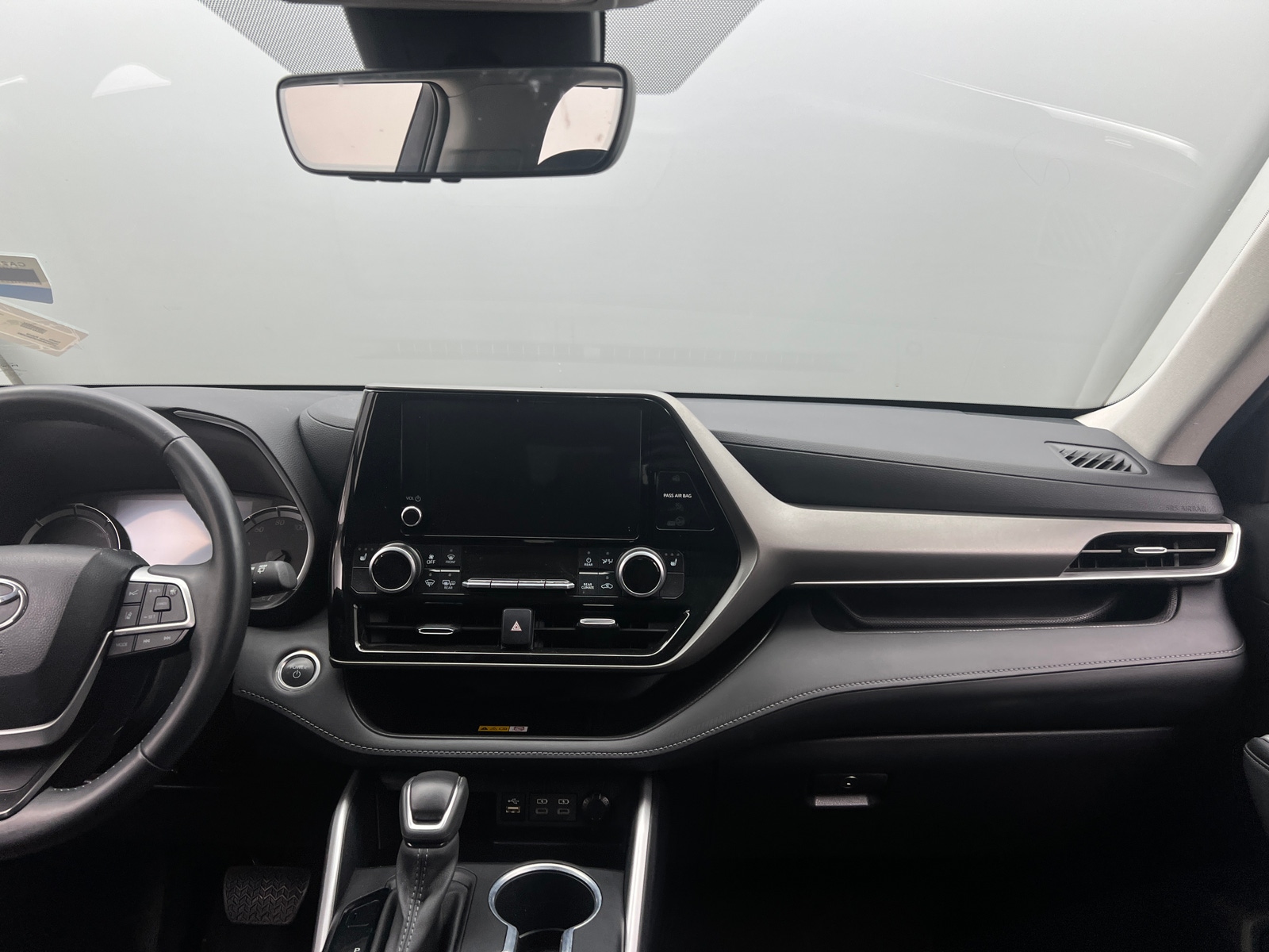 Thumbnail: 2024 Toyota Highlander - 2