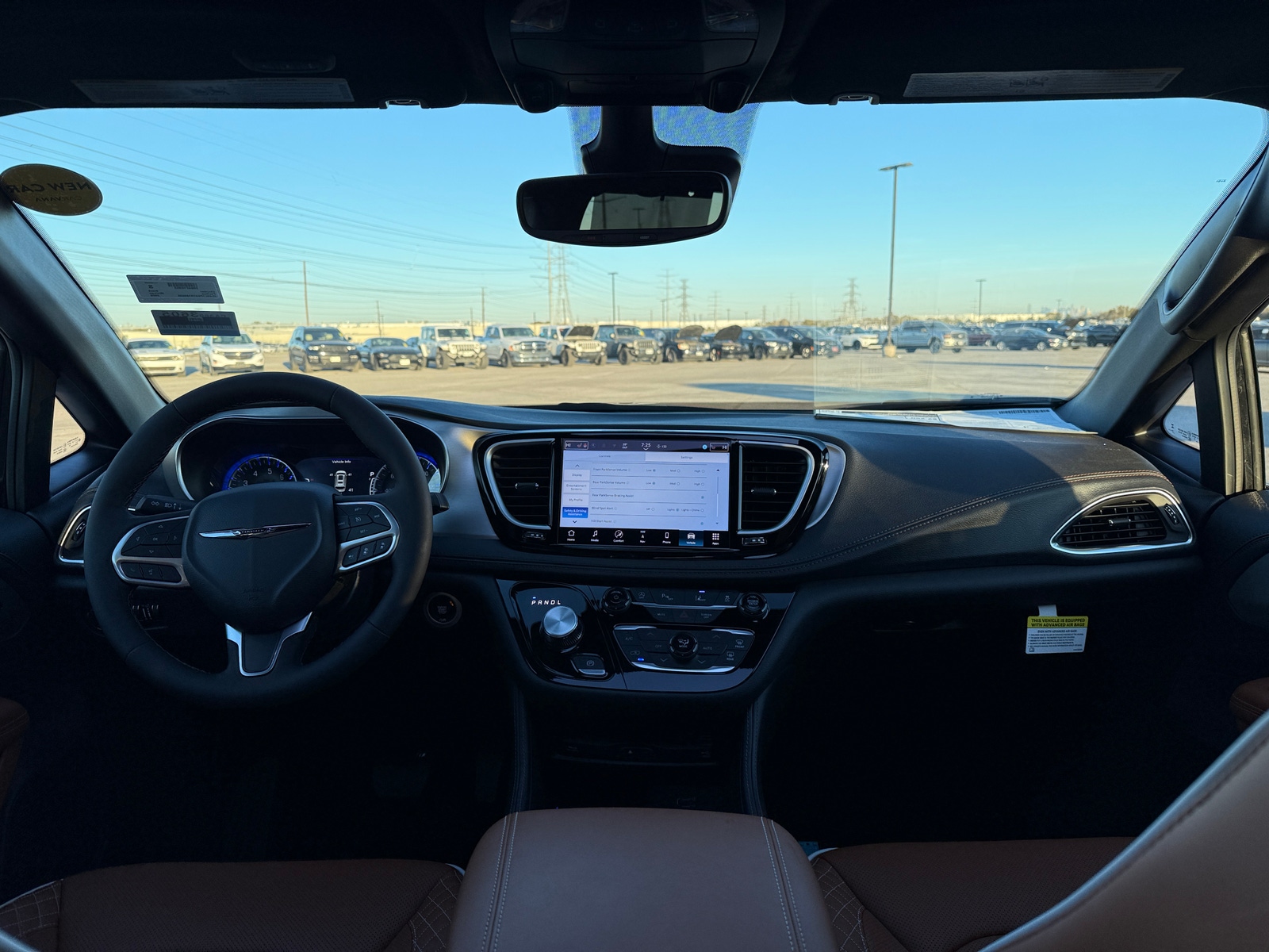 Thumbnail: 2026 Chrysler Pacifica - 2