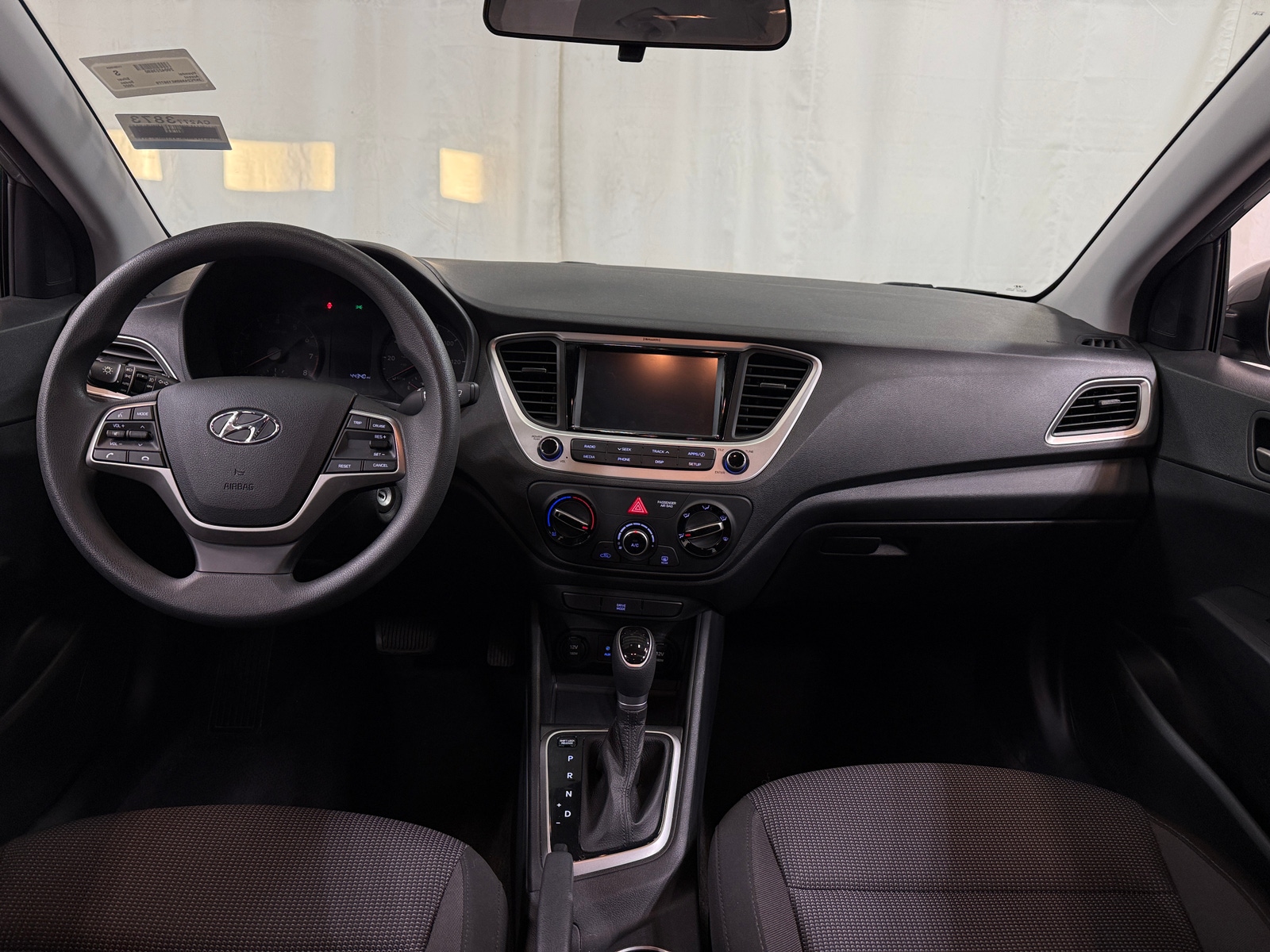 Thumbnail: 2022 Hyundai Accent - 3