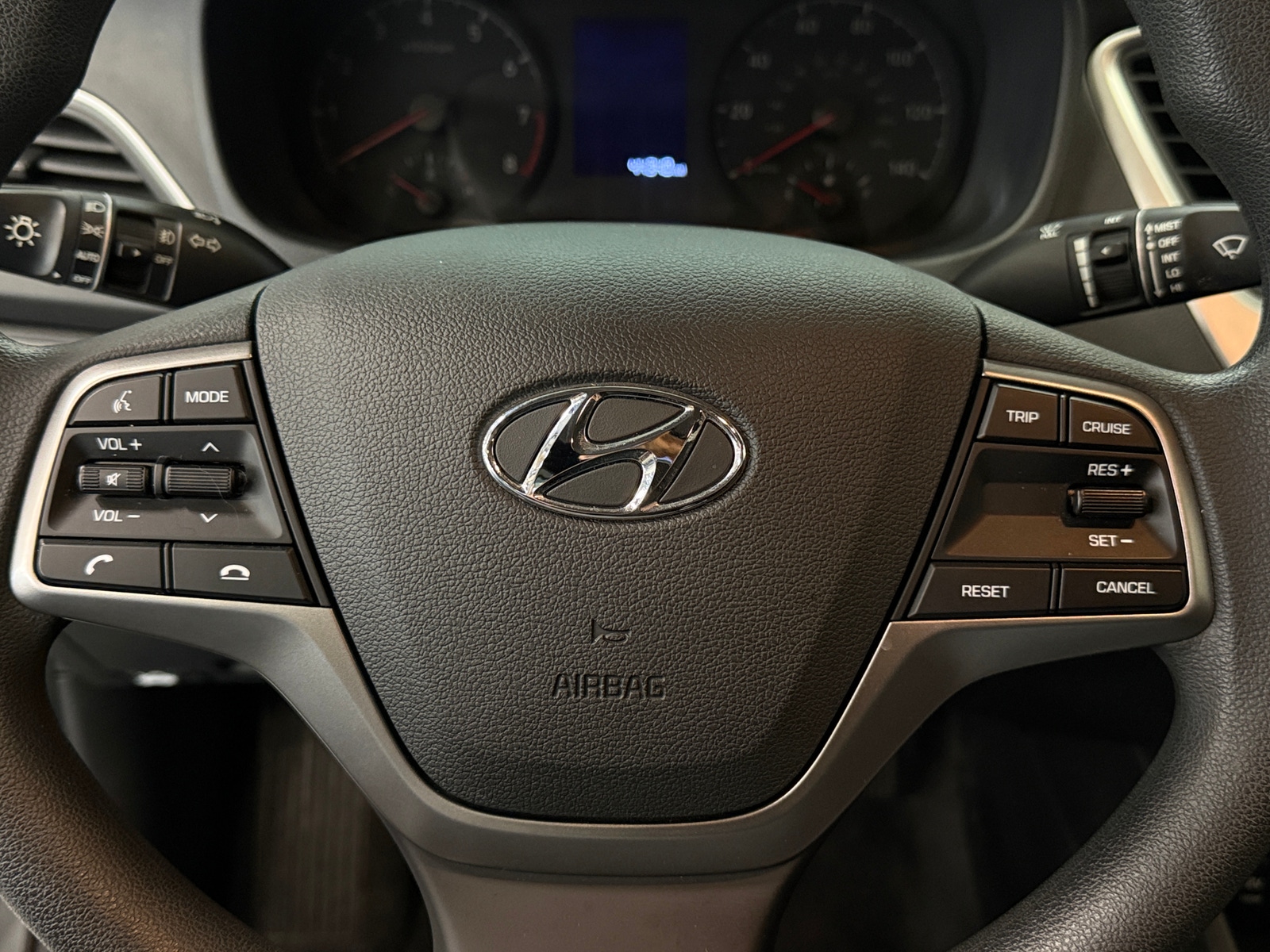 Thumbnail: 2022 Hyundai Accent - 5