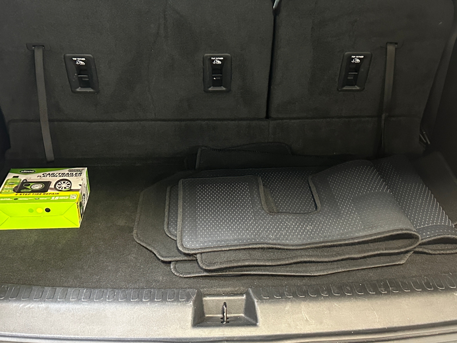 Thumbnail: 2024 GMC Acadia - 6