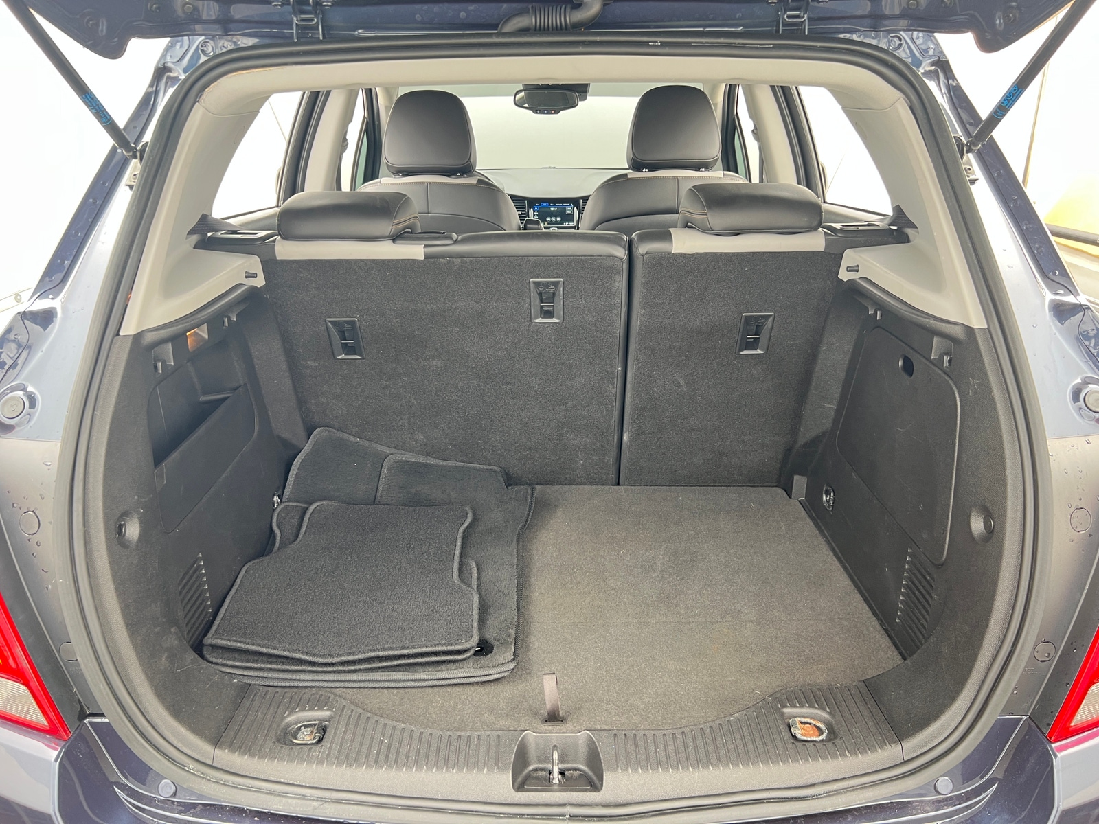 Thumbnail: 2018 Chevrolet Trax - 6