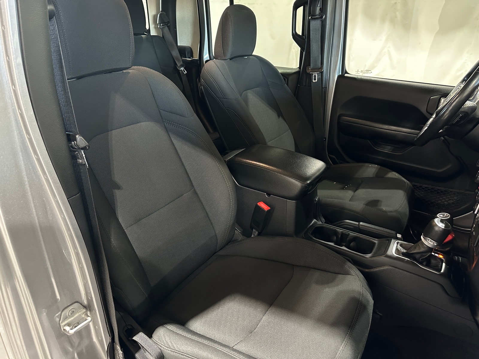 Thumbnail: 2020 Jeep Gladiator - 2