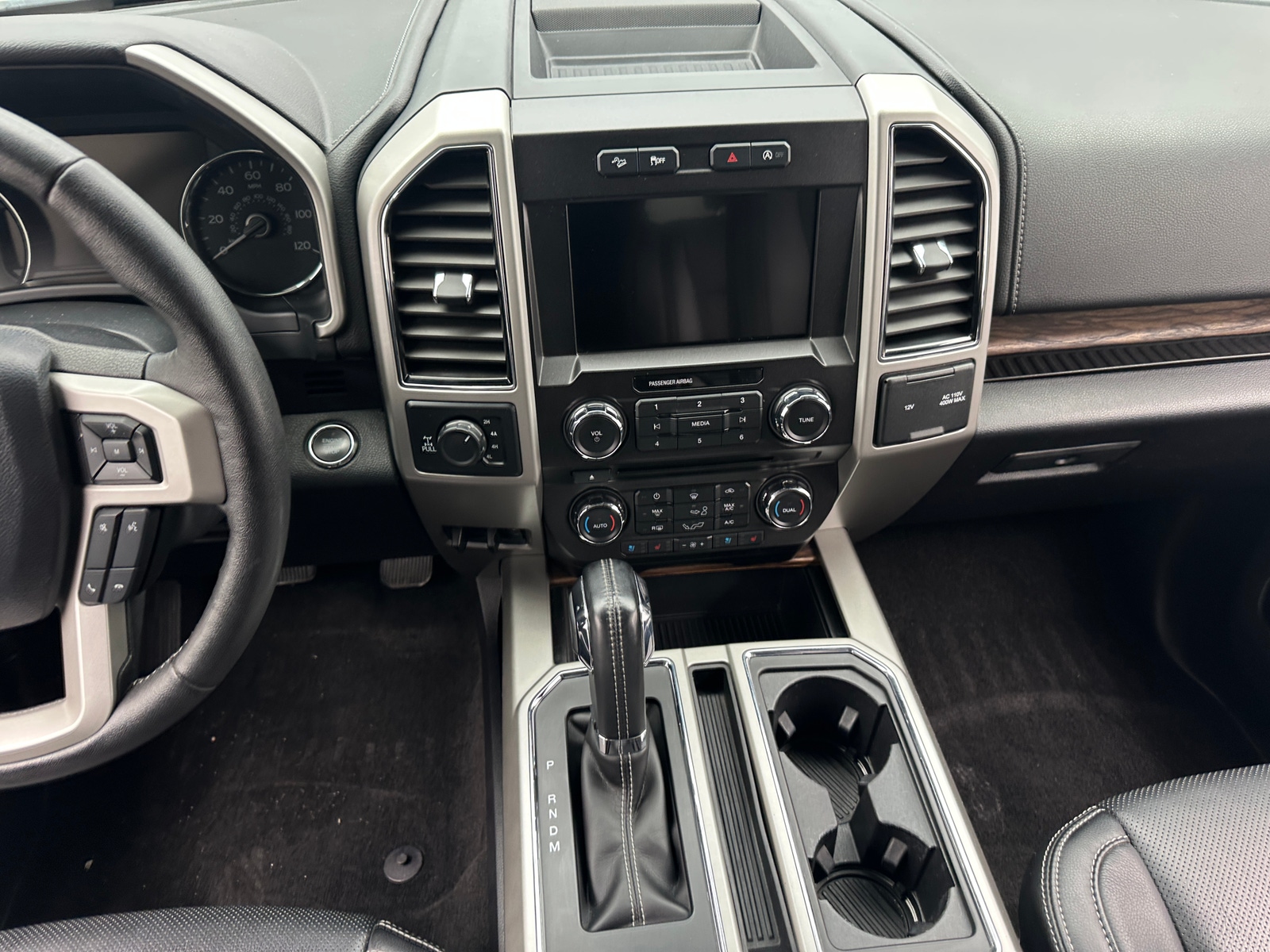 Thumbnail: 2018 Ford Econoline - 3