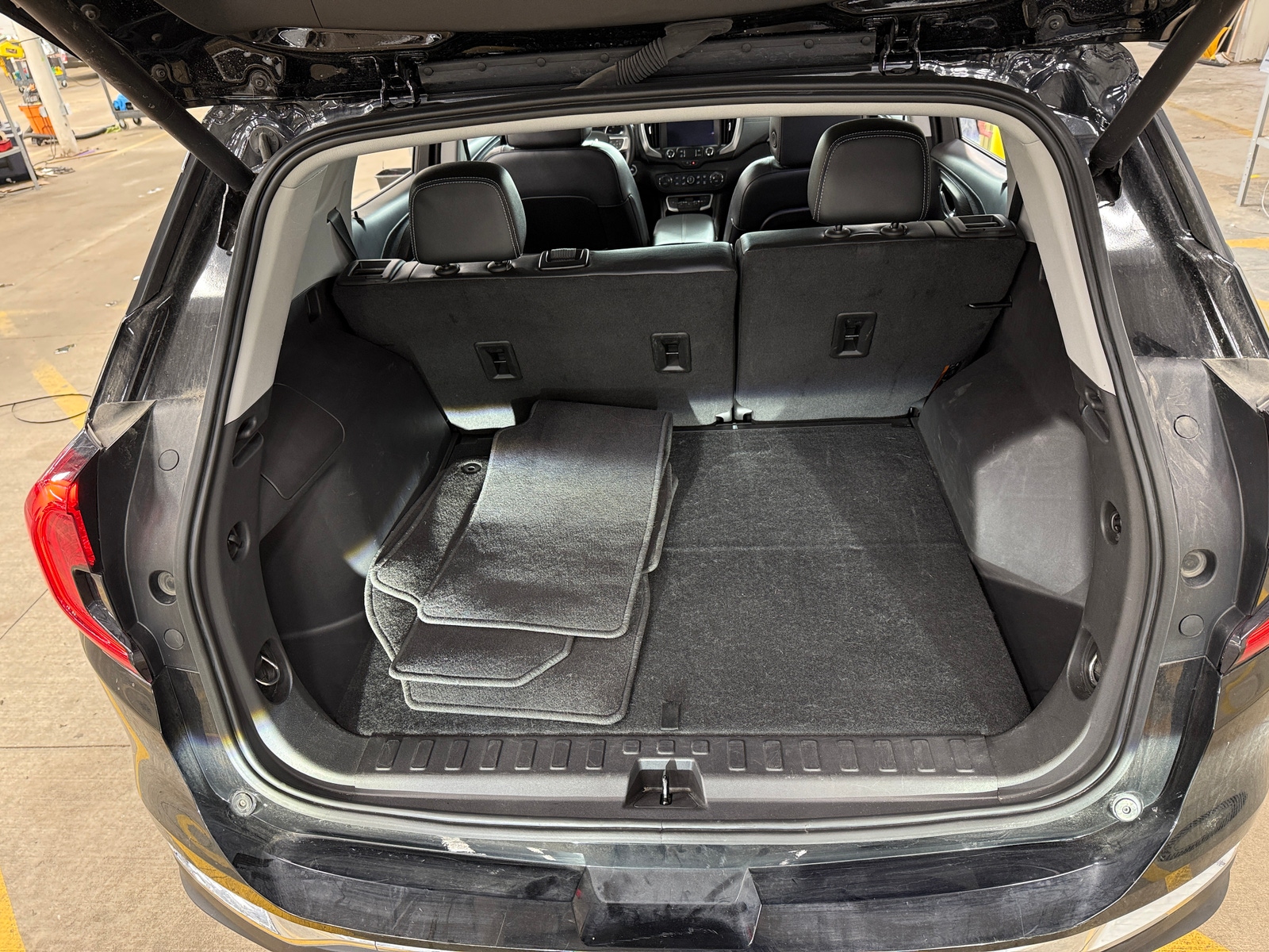 Thumbnail: 2024 GMC Terrain - 6