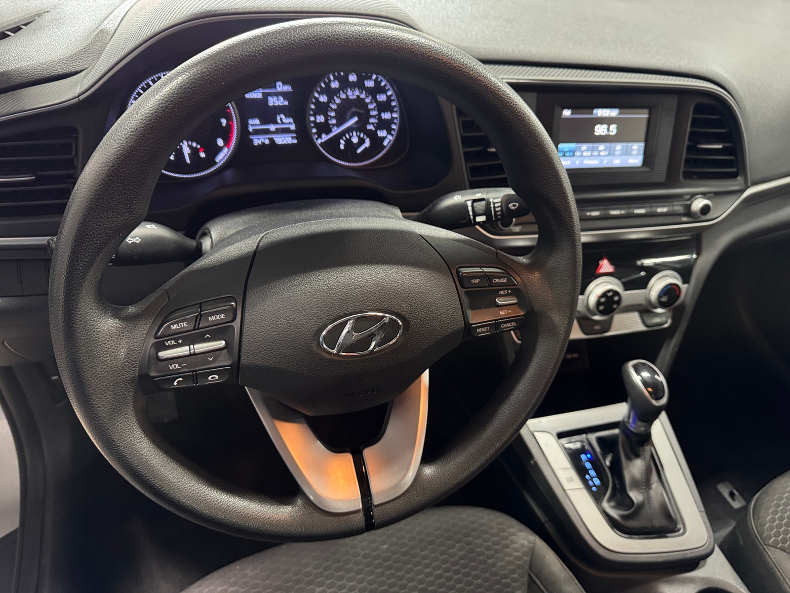 Thumbnail: 2019 Hyundai Elantra - 5