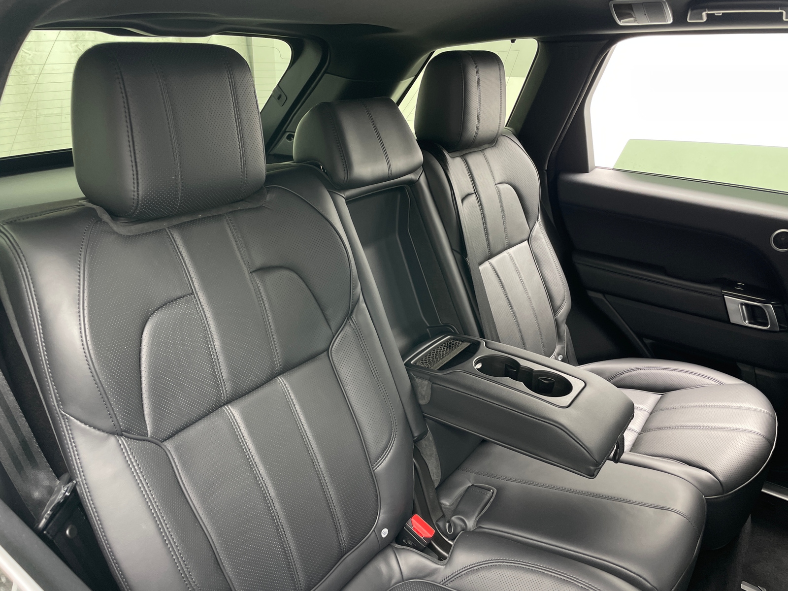 Thumbnail: 2016 Land Rover Range Rover Sport - 5