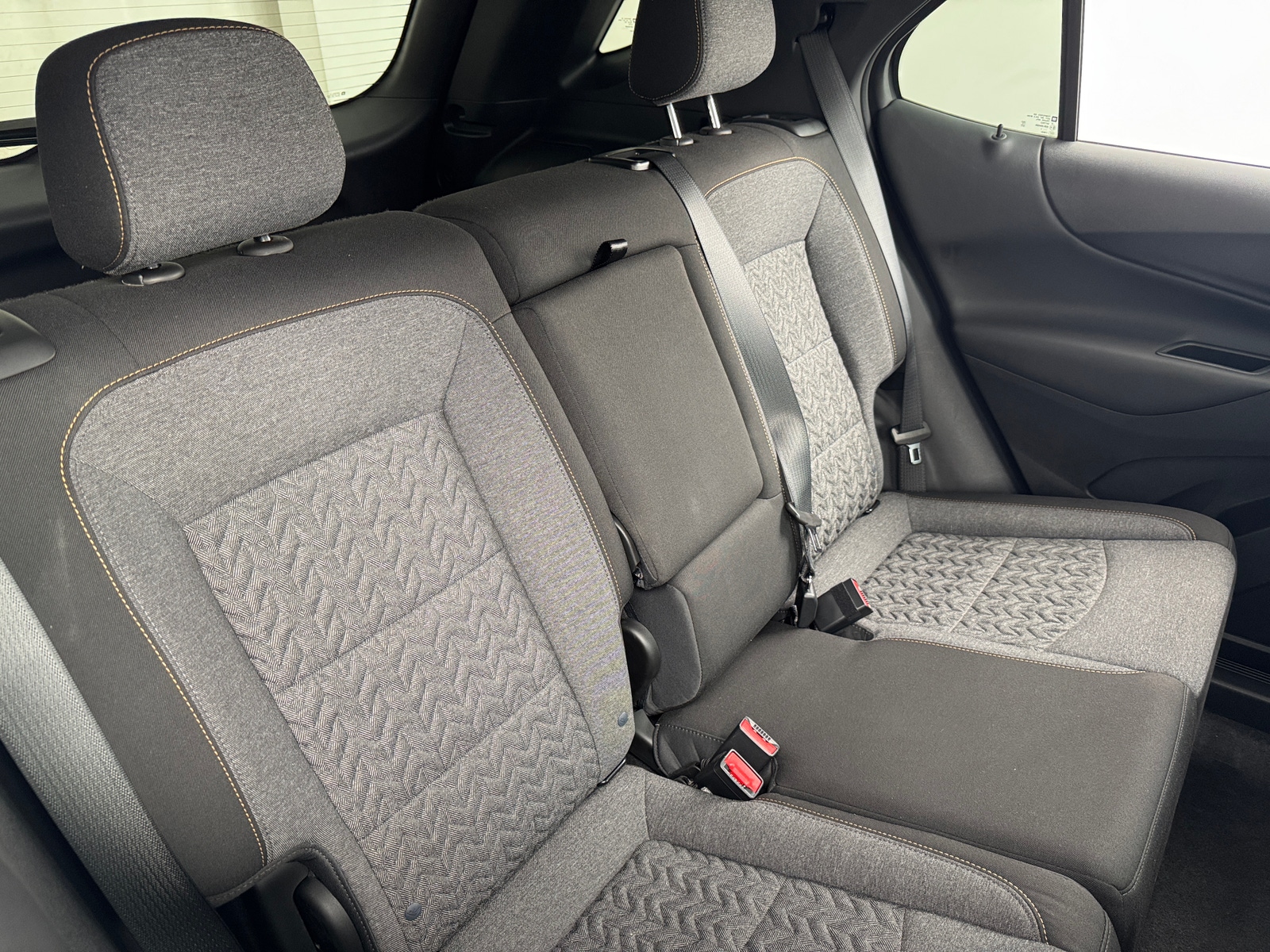 Thumbnail: 2022 Chevrolet Equinox - 6