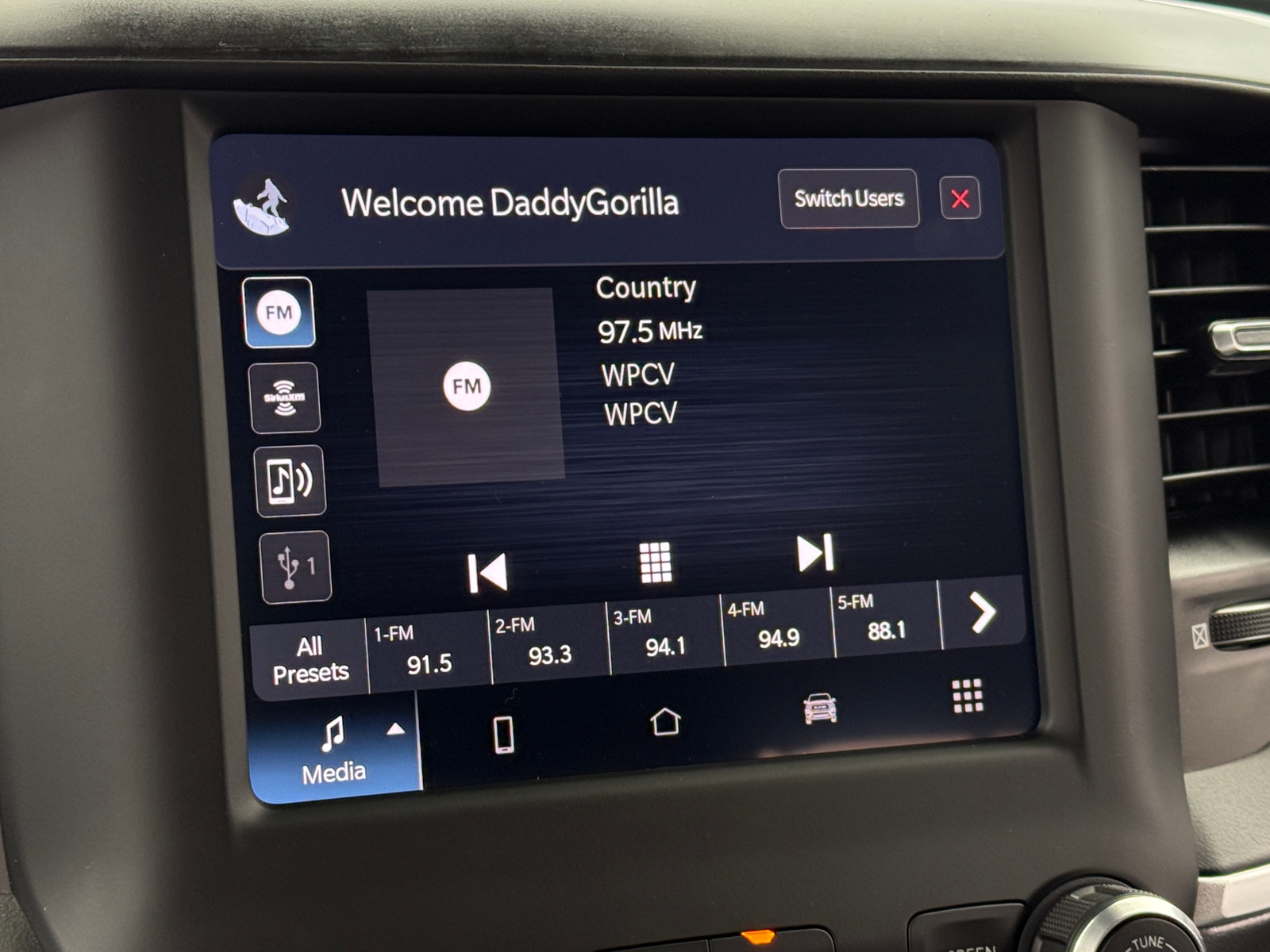 Thumbnail: 2022 RAM 1500 - 4