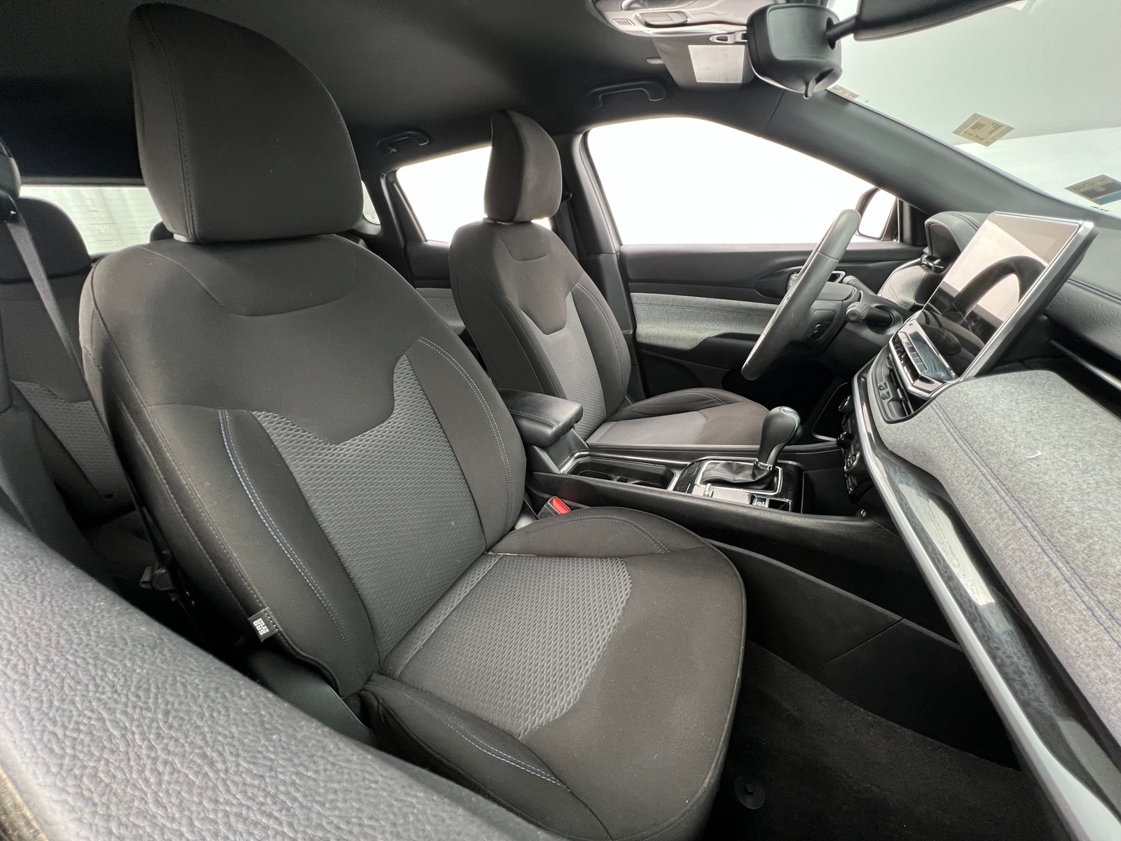 Thumbnail: 2023 Jeep Compass - 2