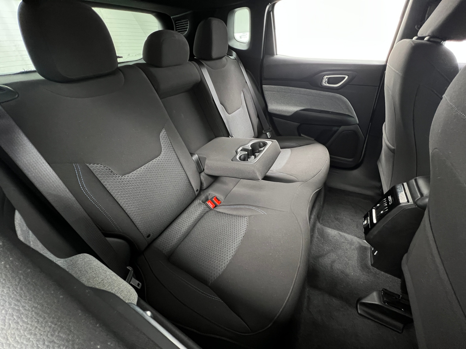 Thumbnail: 2023 Jeep Compass - 6