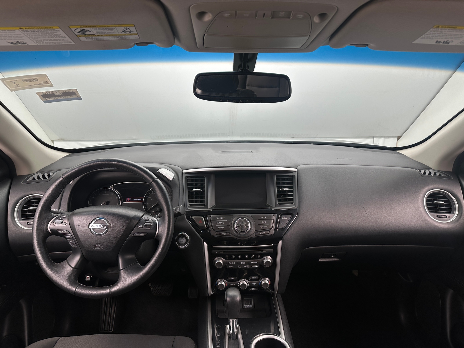 Thumbnail: 2019 Nissan Pathfinder - 3