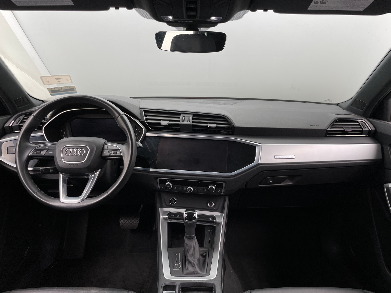 Thumbnail: 2021 Audi Q3 - 2