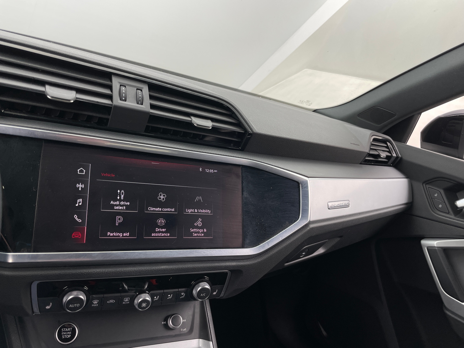 Thumbnail: 2021 Audi Q3 - 3