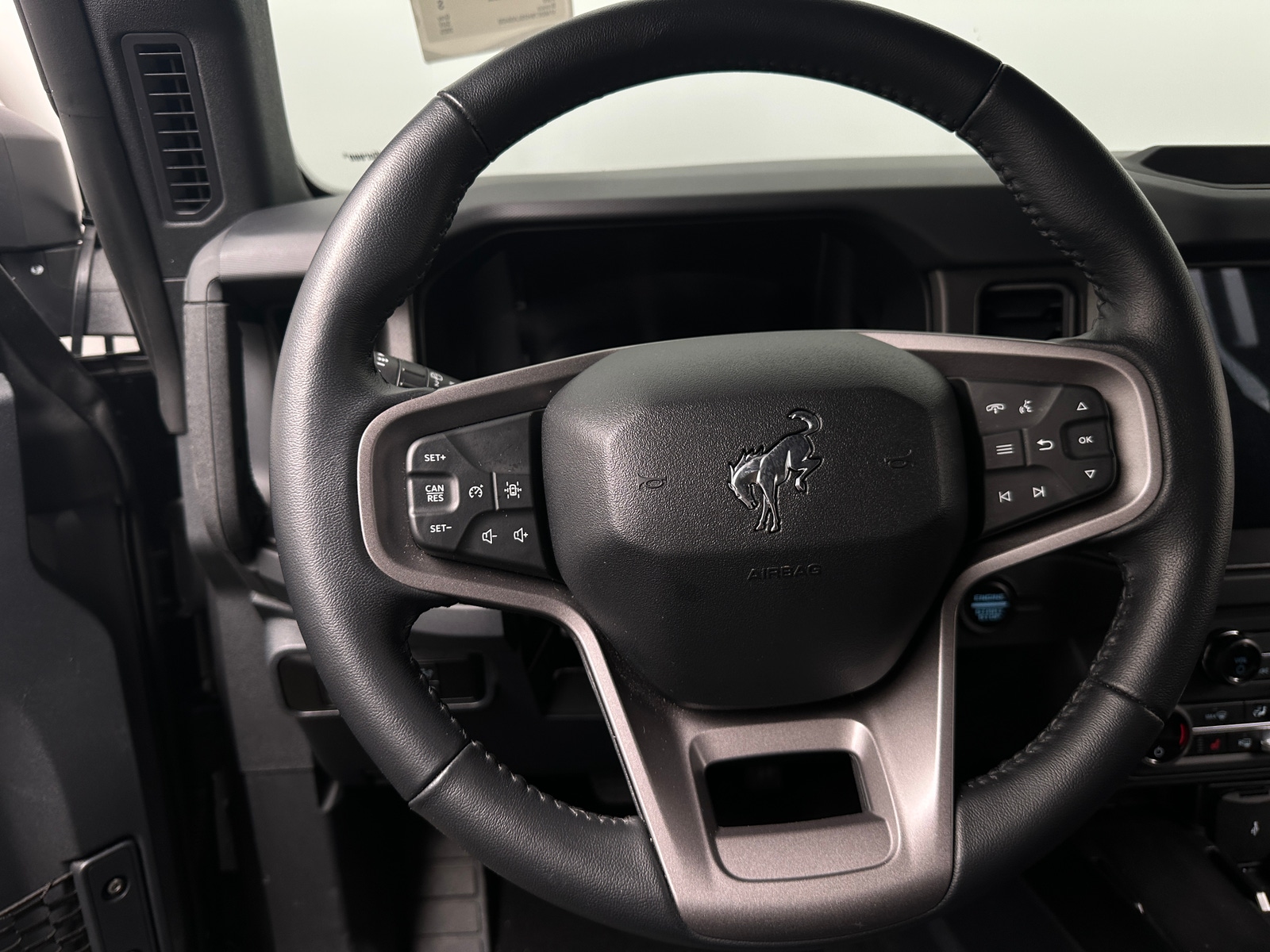 Thumbnail: 2025 Ford Bronco - 5