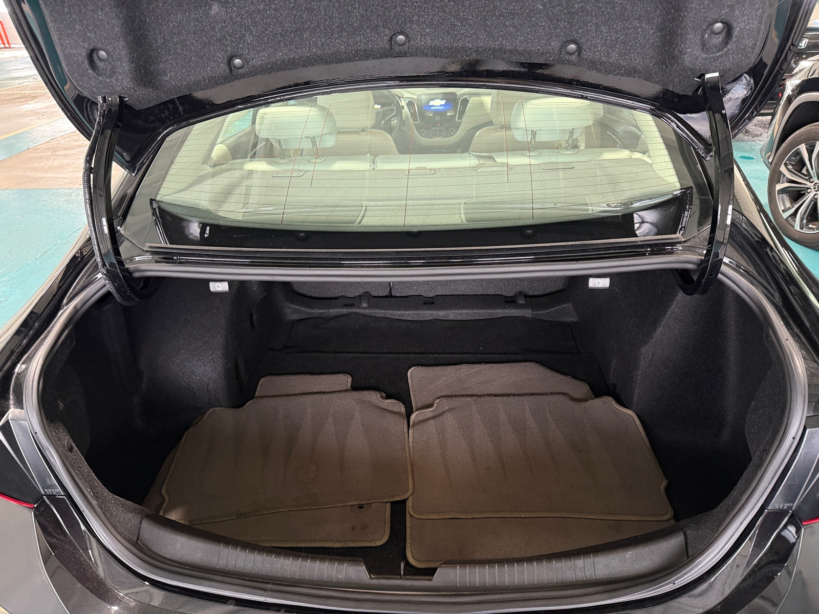 Thumbnail: 2024 Chevrolet Malibu - 6