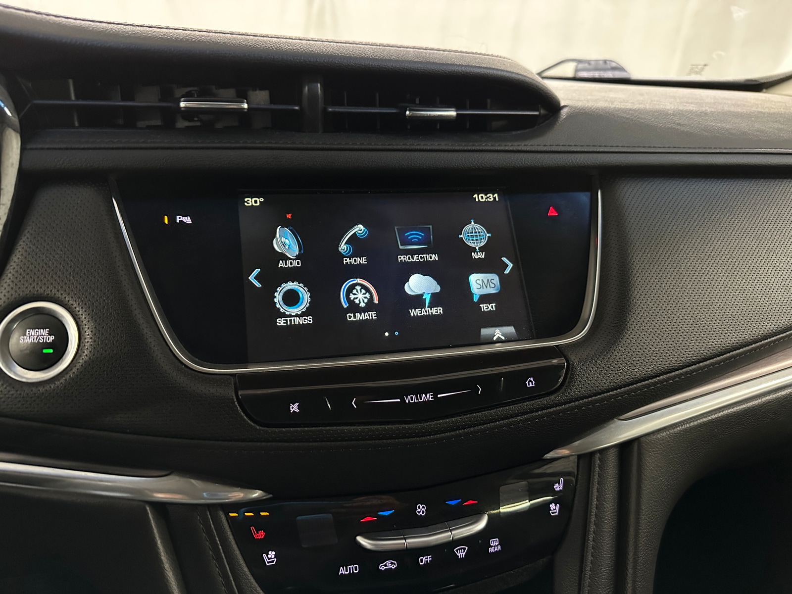 Thumbnail: 2019 Cadillac XT5 - 3