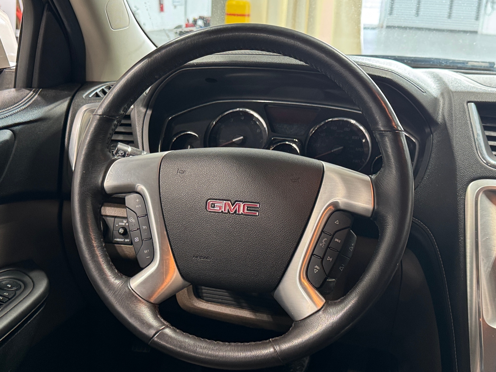 Thumbnail: 2016 GMC Acadia - 4