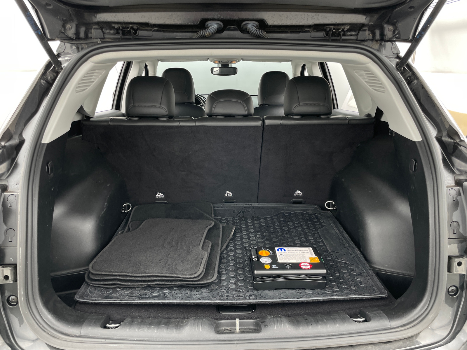 Thumbnail: 2019 Jeep Compass - 6