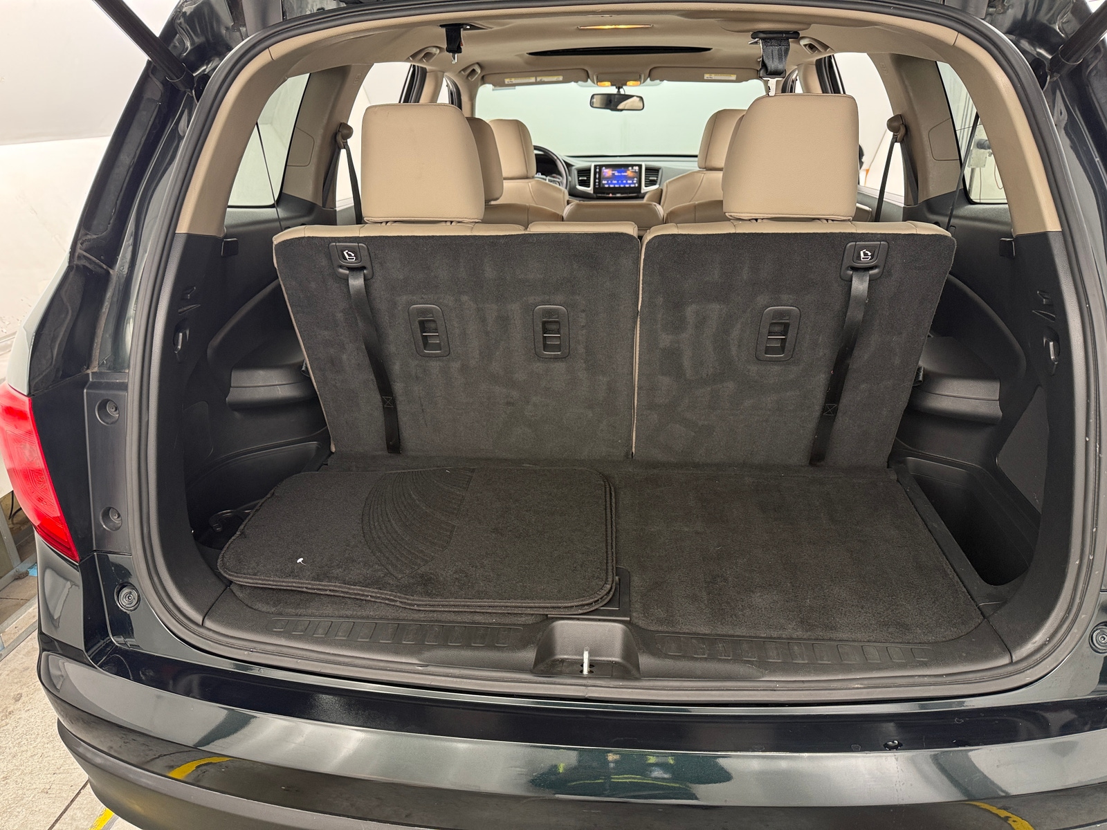 Thumbnail: 2017 Honda Pilot - 6