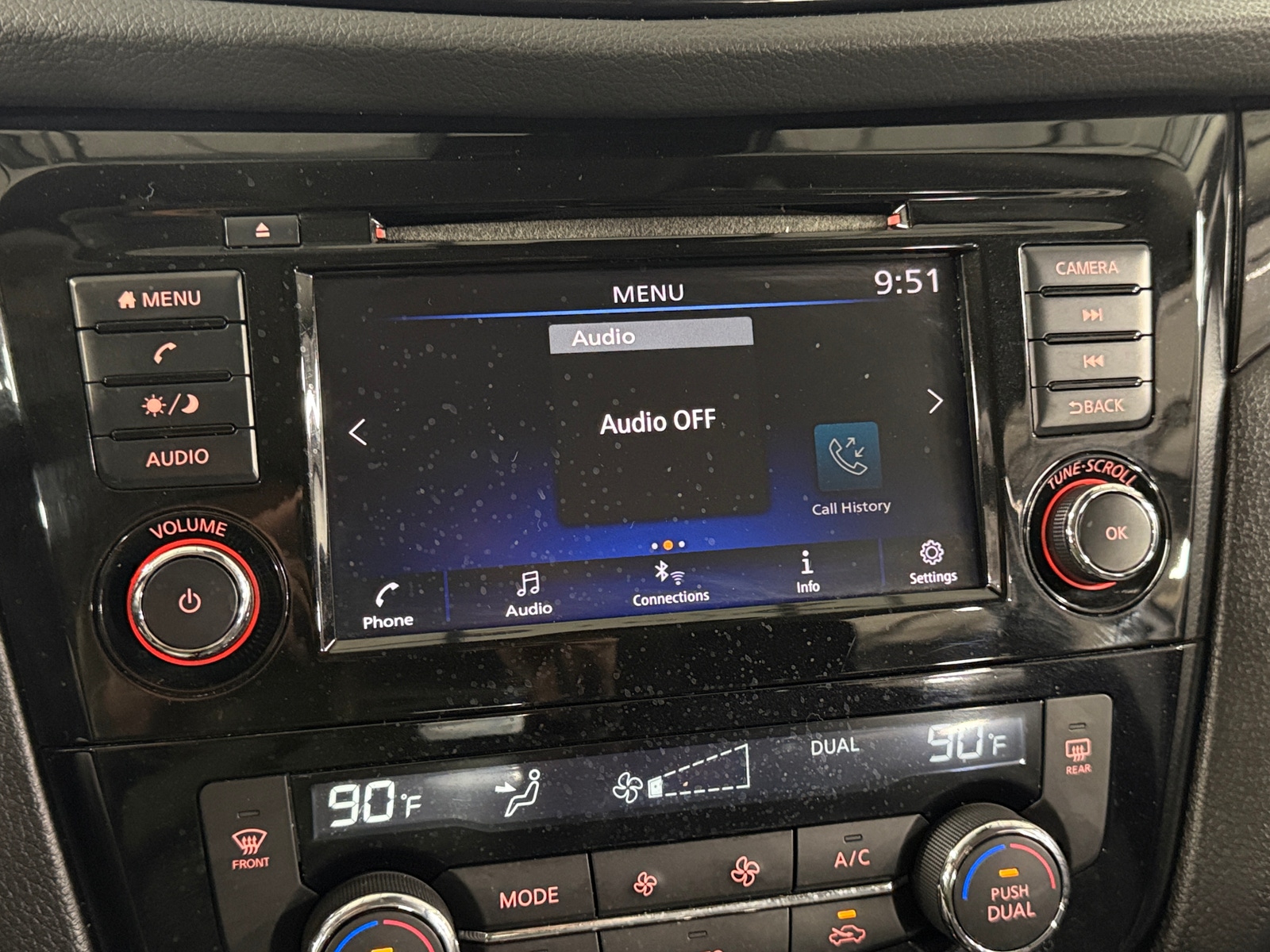 Thumbnail: 2021 Nissan Rogue Sport - 4